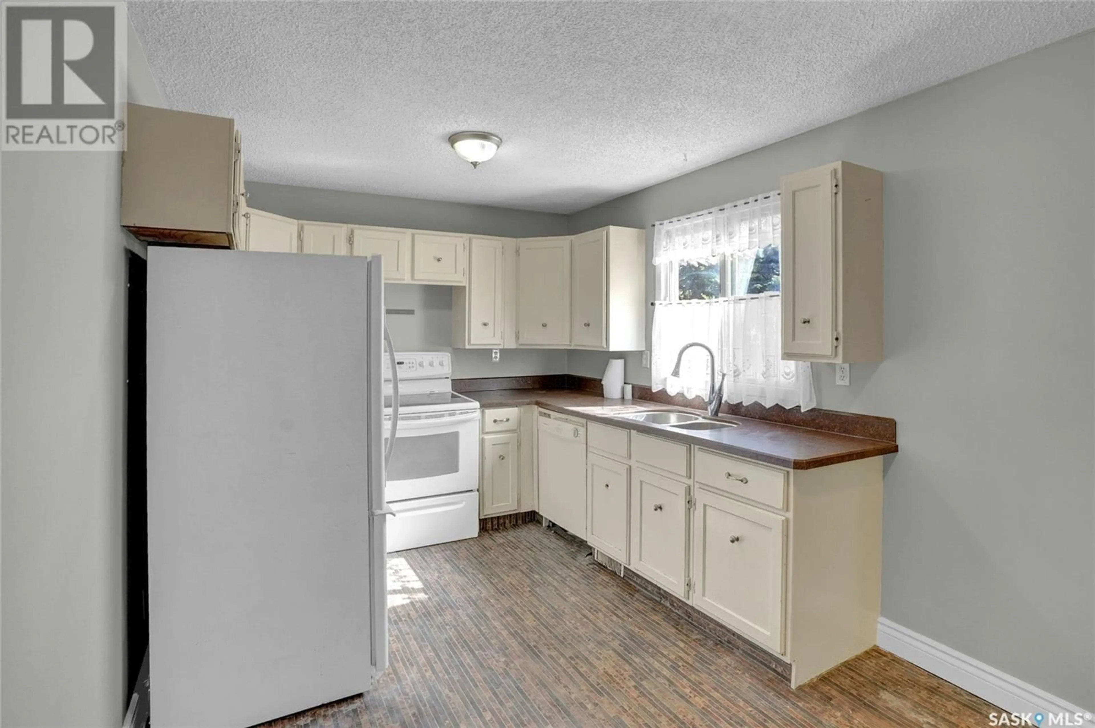 Unknown for 714 SEYMOUR CRESCENT, Regina Saskatchewan S4X2G3