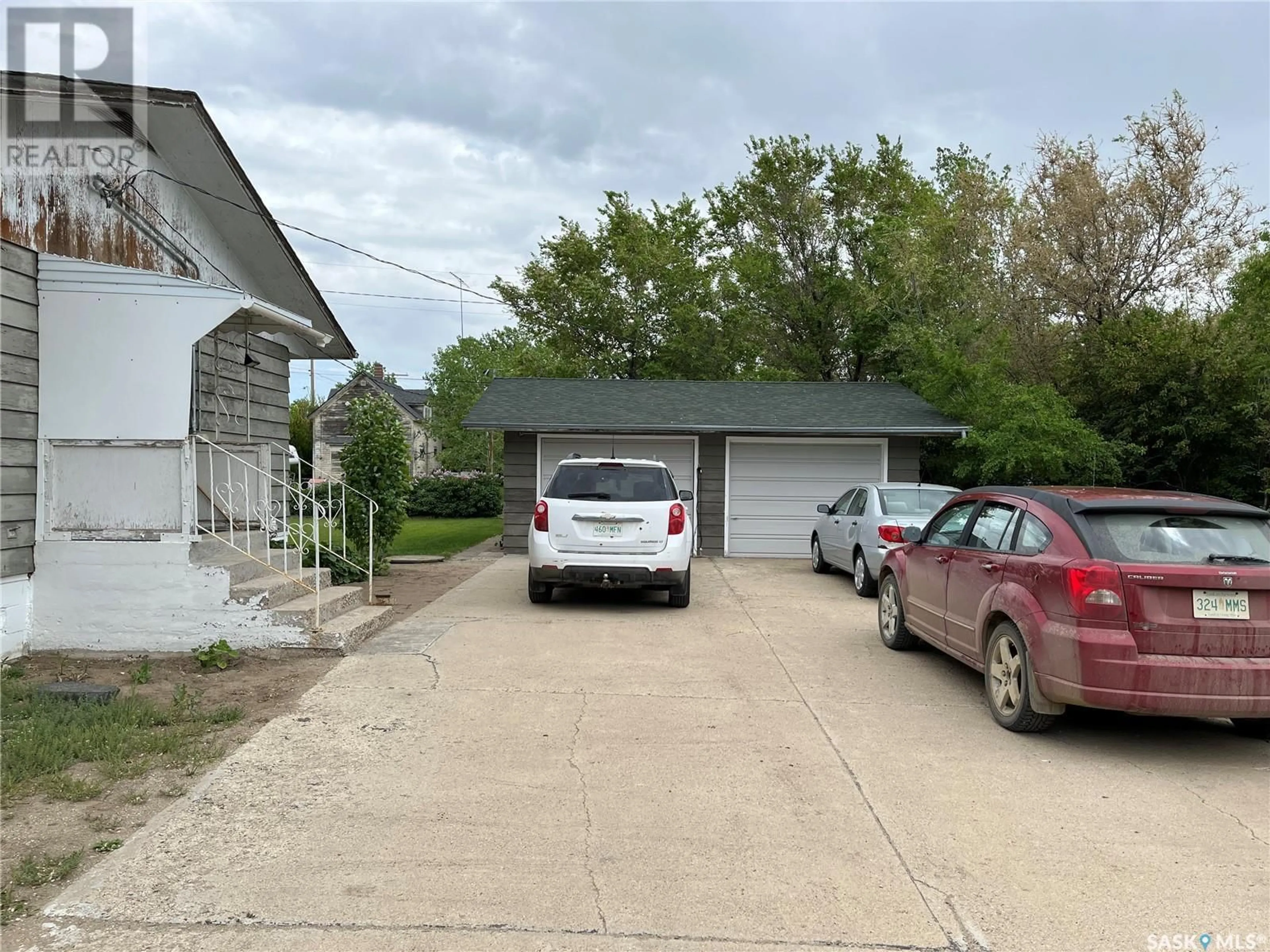 A pic from outside/outdoor area/front of a property/back of a property/a pic from drone, street for 204 WILLIAM STREET, Hazenmore Saskatchewan S0H1C0