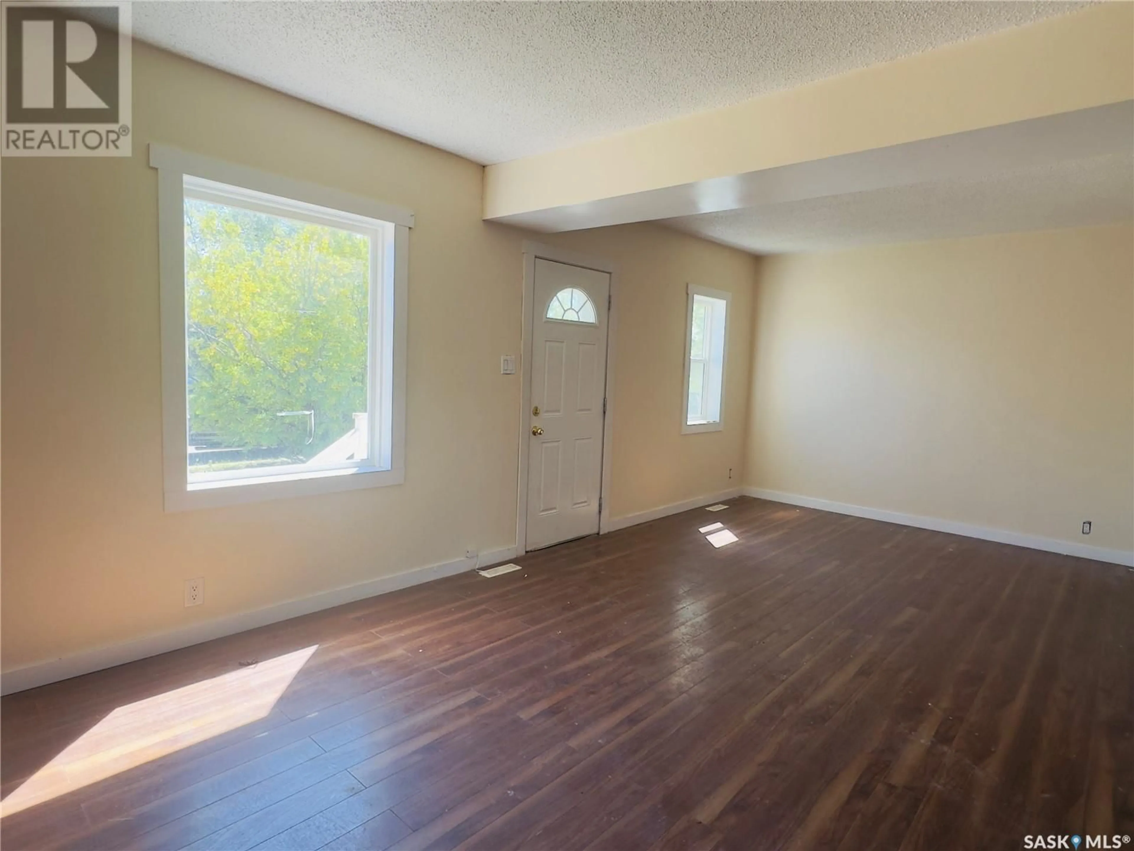 A pic of a room for 544 OSLER STREET, Regina Saskatchewan S4R1W1