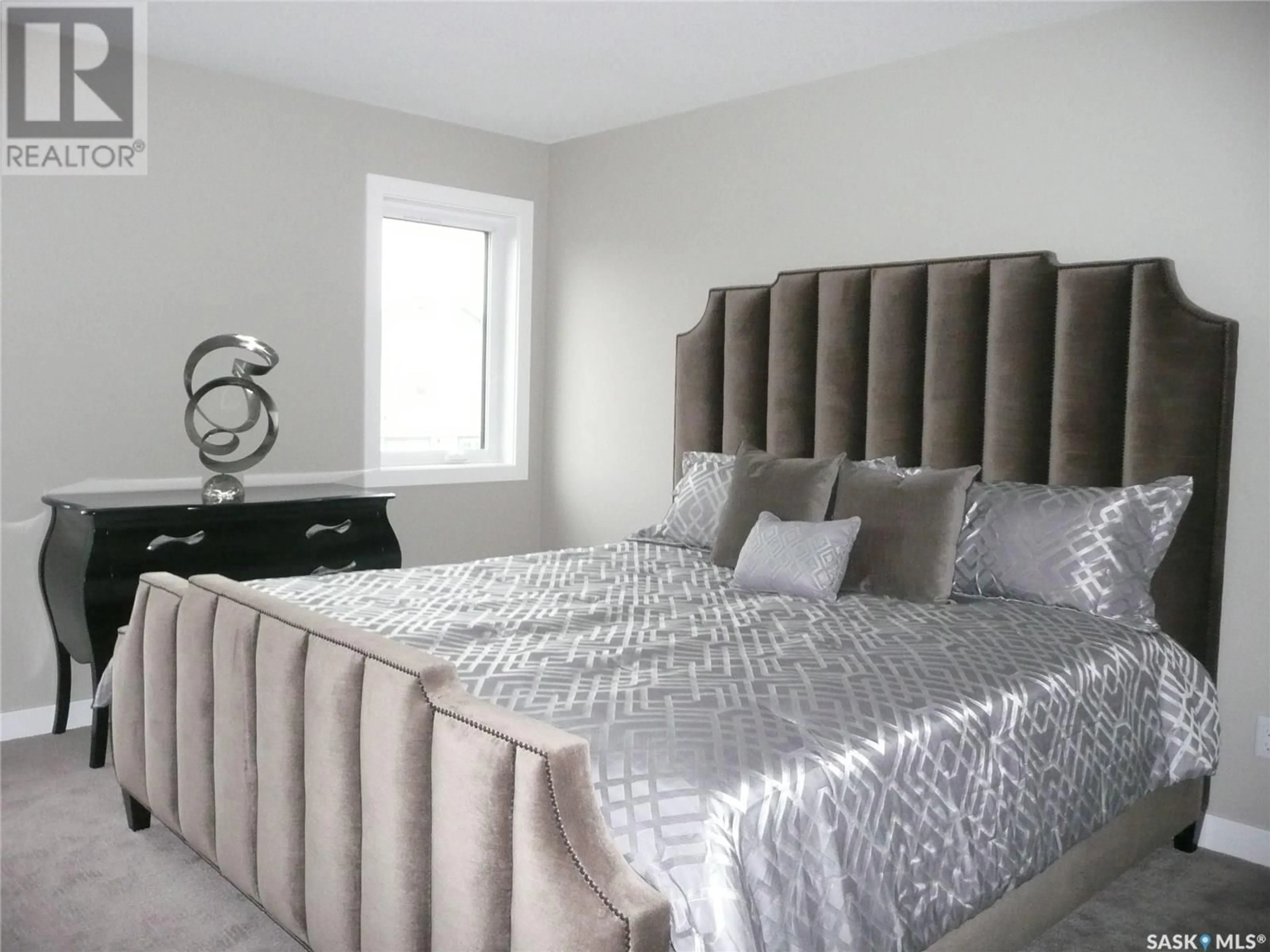 Bedroom with bed, carpet floor for 446 DORAN CRESCENT, Saskatoon Saskatchewan S7V1W2