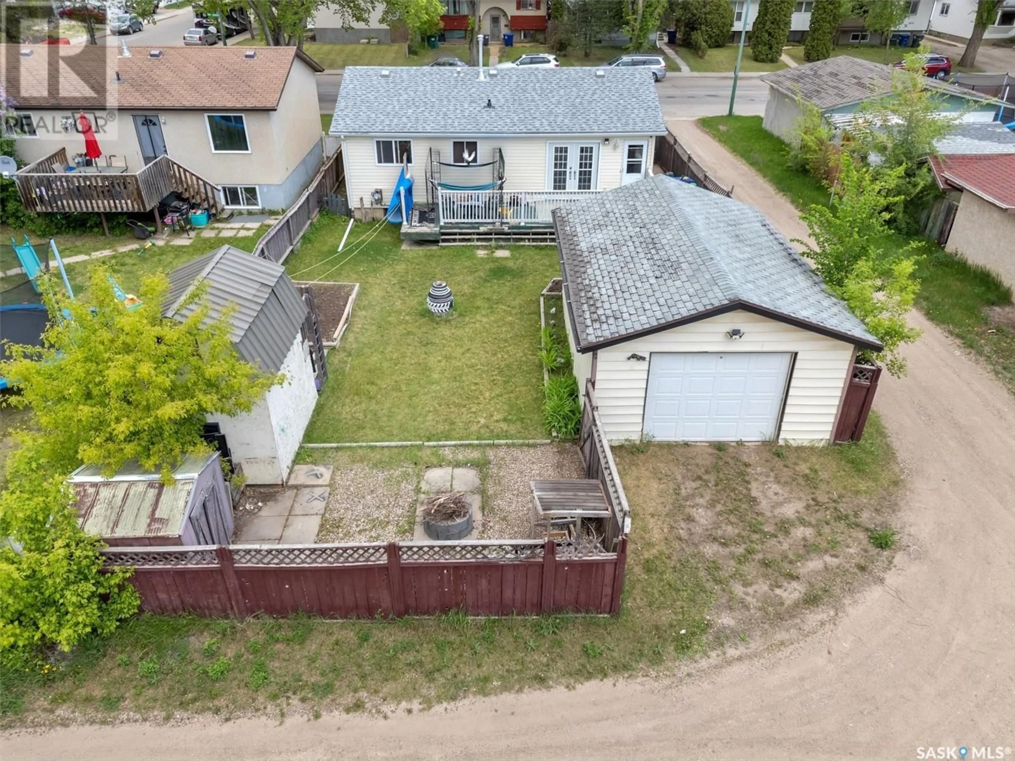A pic from outside/outdoor area/front of a property/back of a property/a pic from drone, street for 3501 MIYO-WÂHKÔHTOWIN ROAD, Saskatoon Saskatchewan S7L4R9