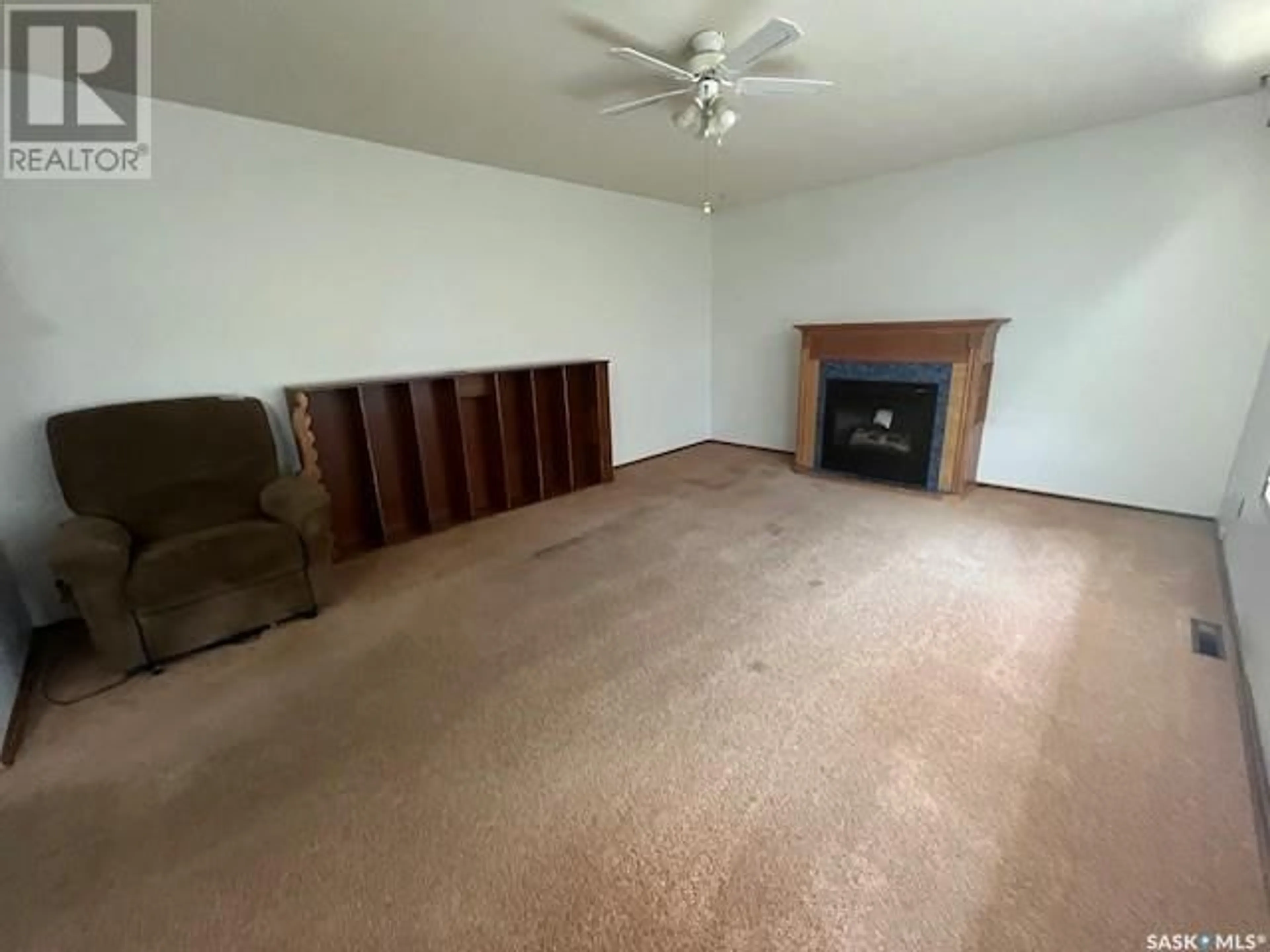 A pic of a room for 400 CENTRE STREET, Caronport Saskatchewan S0H0S0