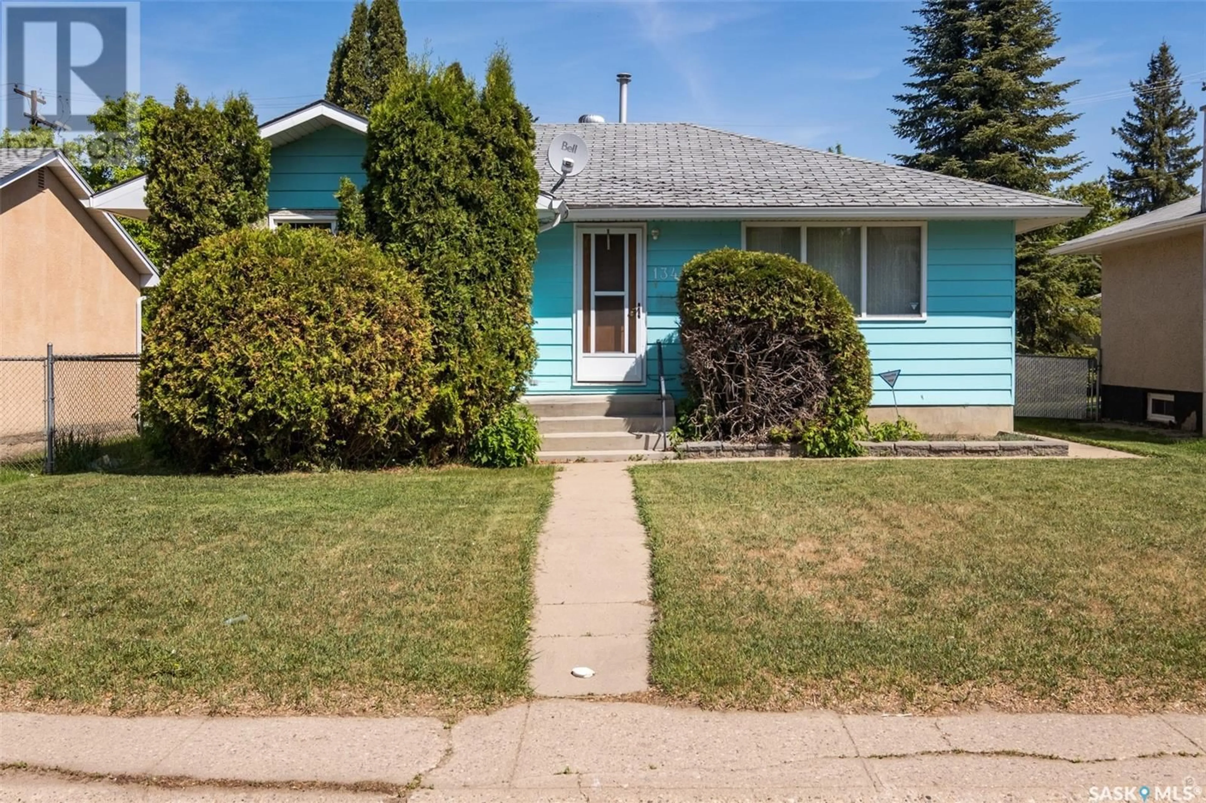 Home with vinyl exterior material, street for 134 27TH STREET, Prince Albert Saskatchewan S6V4R8