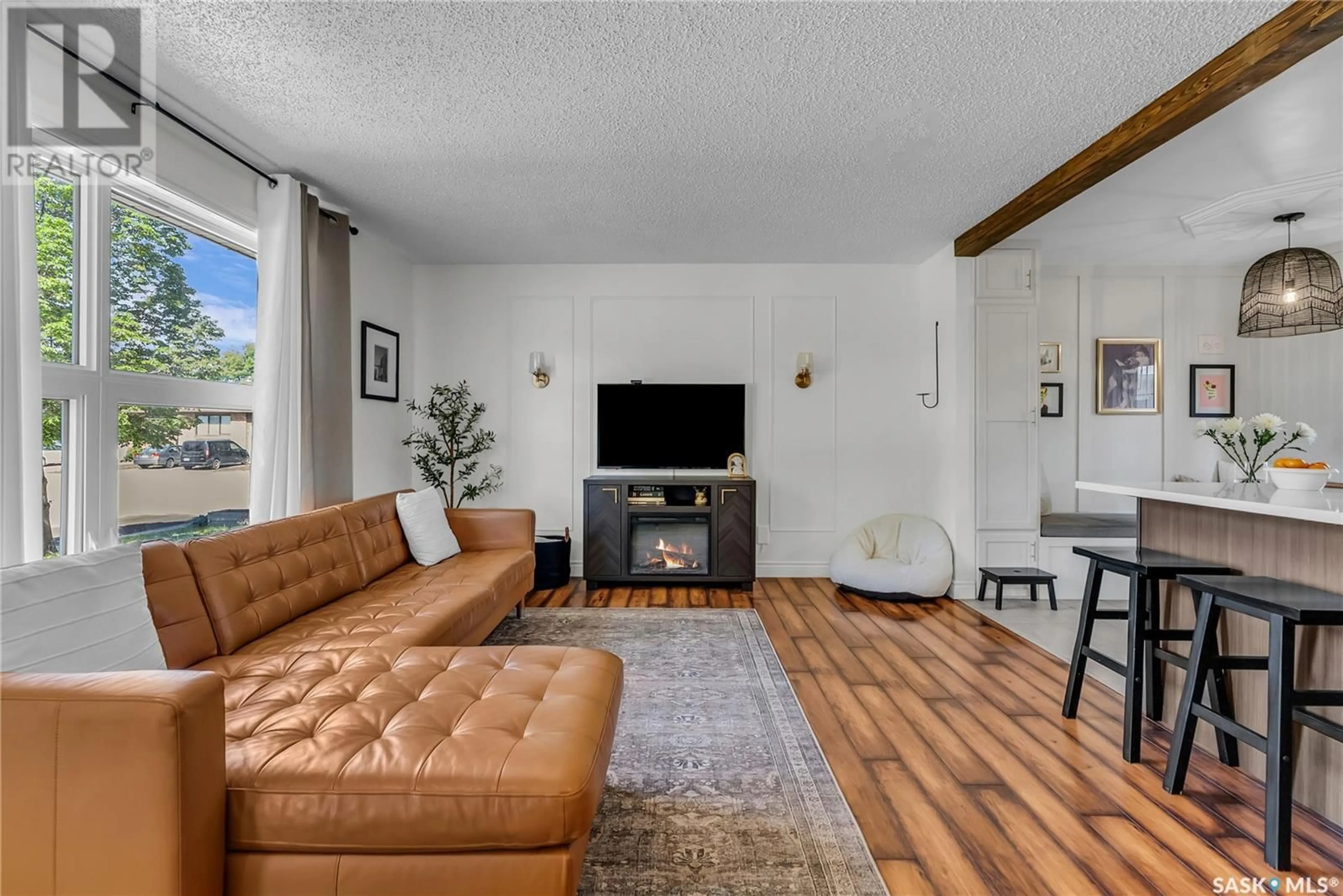 Living room with furniture, unknown for 110 WAKABAYASHI CRESCENT, Saskatoon Saskatchewan S7K7L8