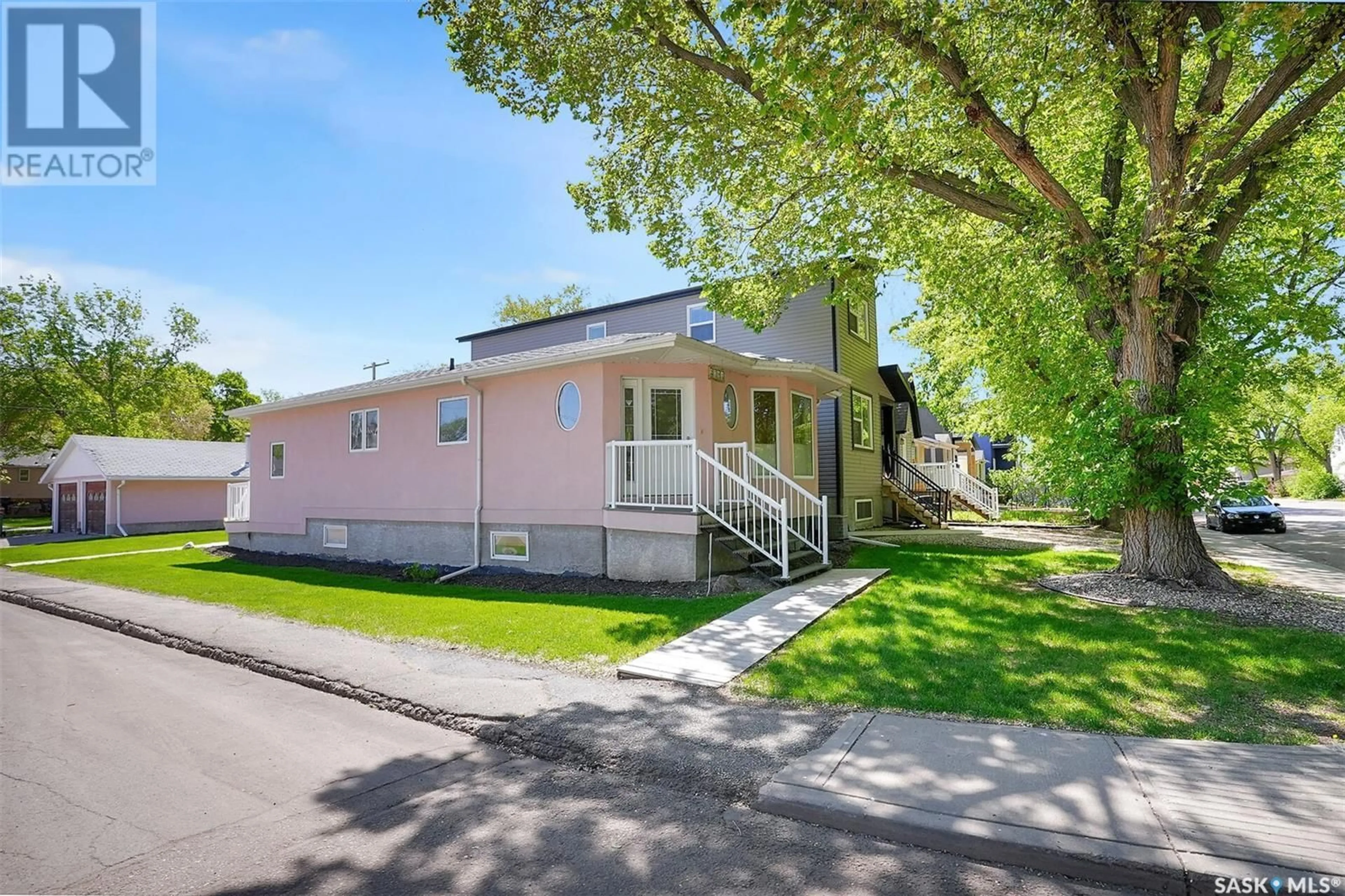 Unknown for 2701 MCDONALD STREET, Regina Saskatchewan S4N2Z9
