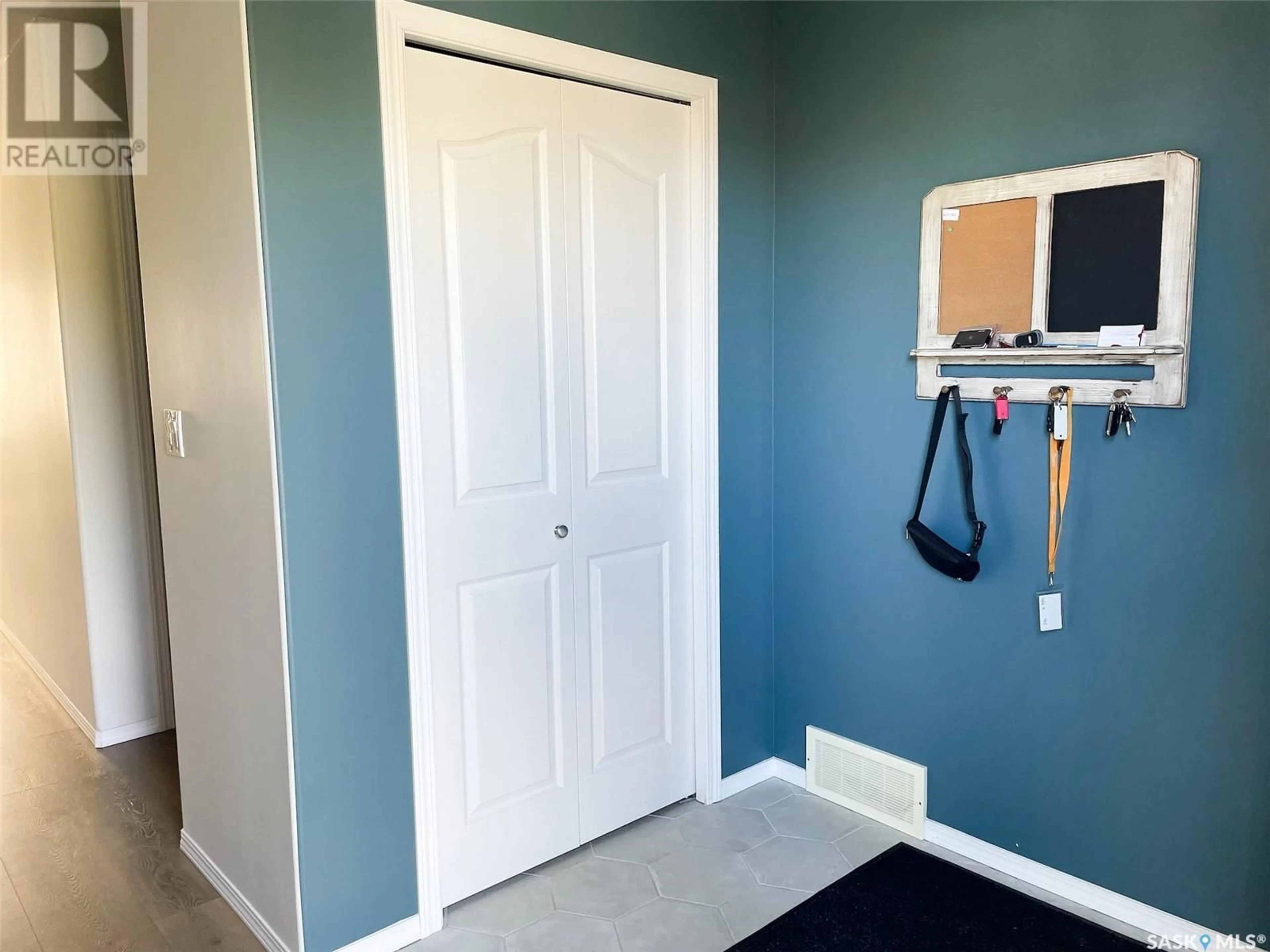 Indoor entryway for 62 2ND STREET, Osler Saskatchewan S0K3A0