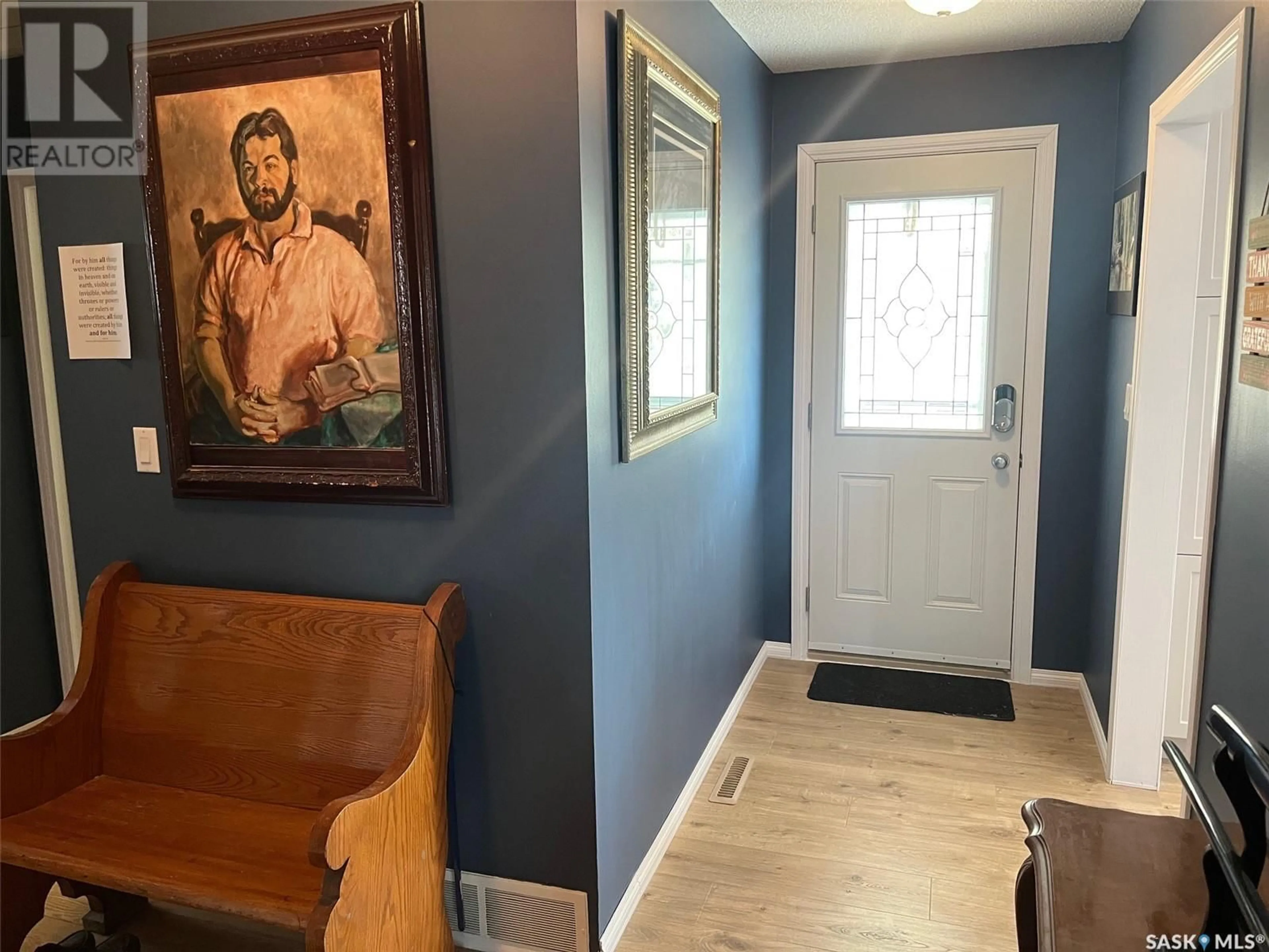 Indoor entryway for 1902 WESTVIEW PLACE, Estevan Saskatchewan S4A0J3