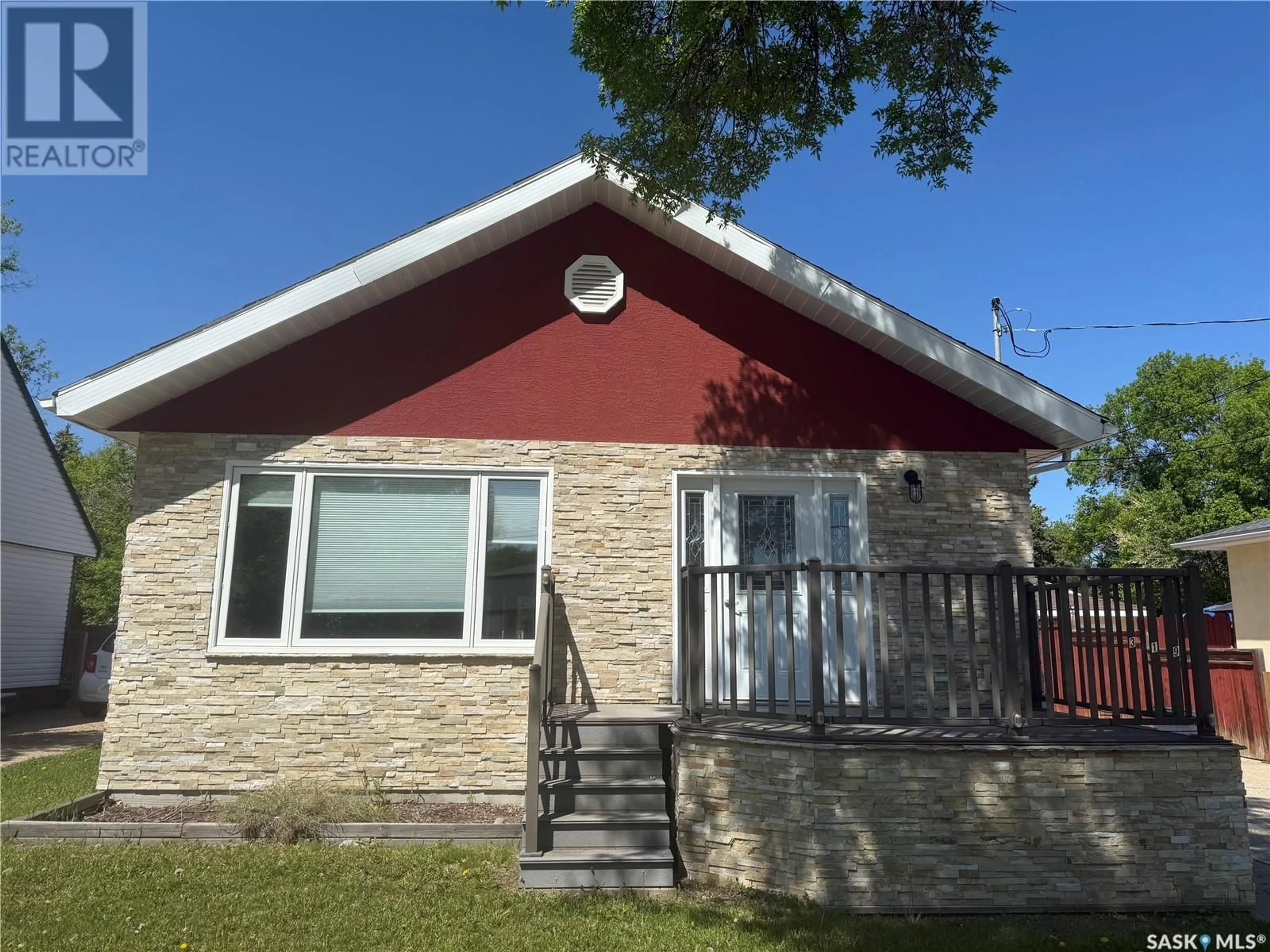 Home with vinyl exterior material, building for 319 7TH STREET, Weyburn Saskatchewan S4H1C5
