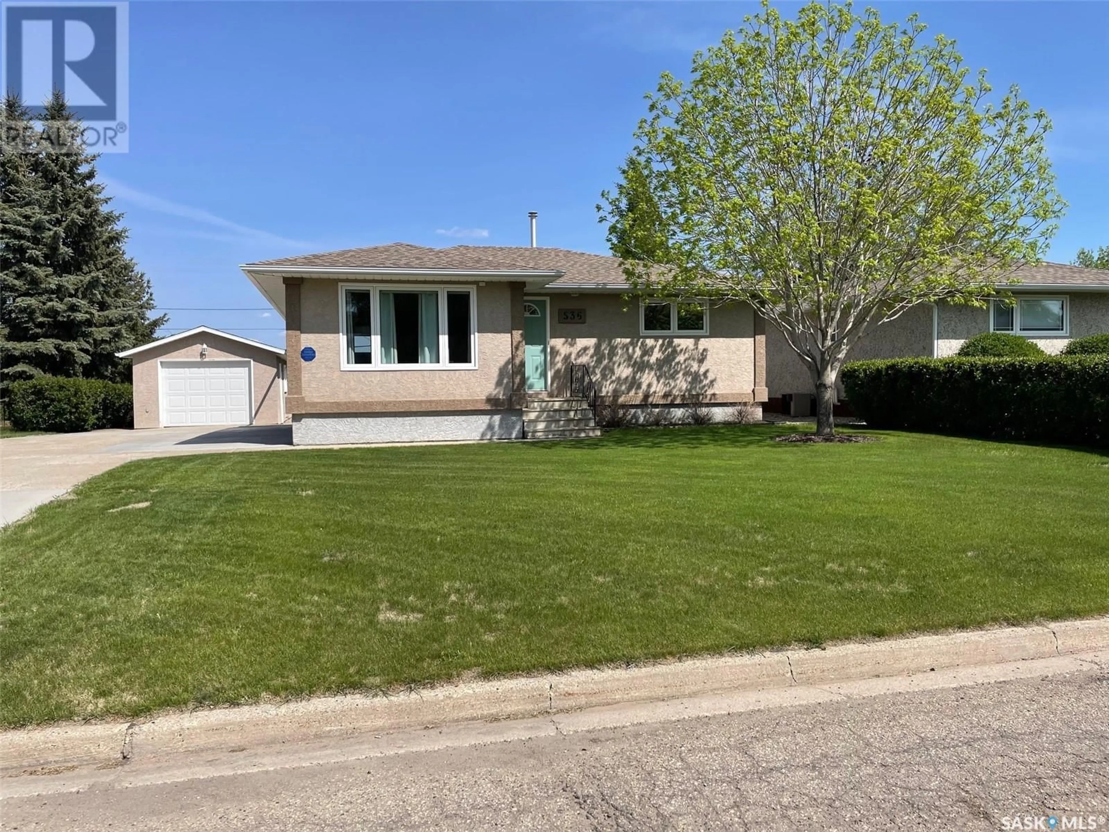Home with vinyl exterior material, street for 536 ALBERTA STREET, Melville Saskatchewan S0A2P0