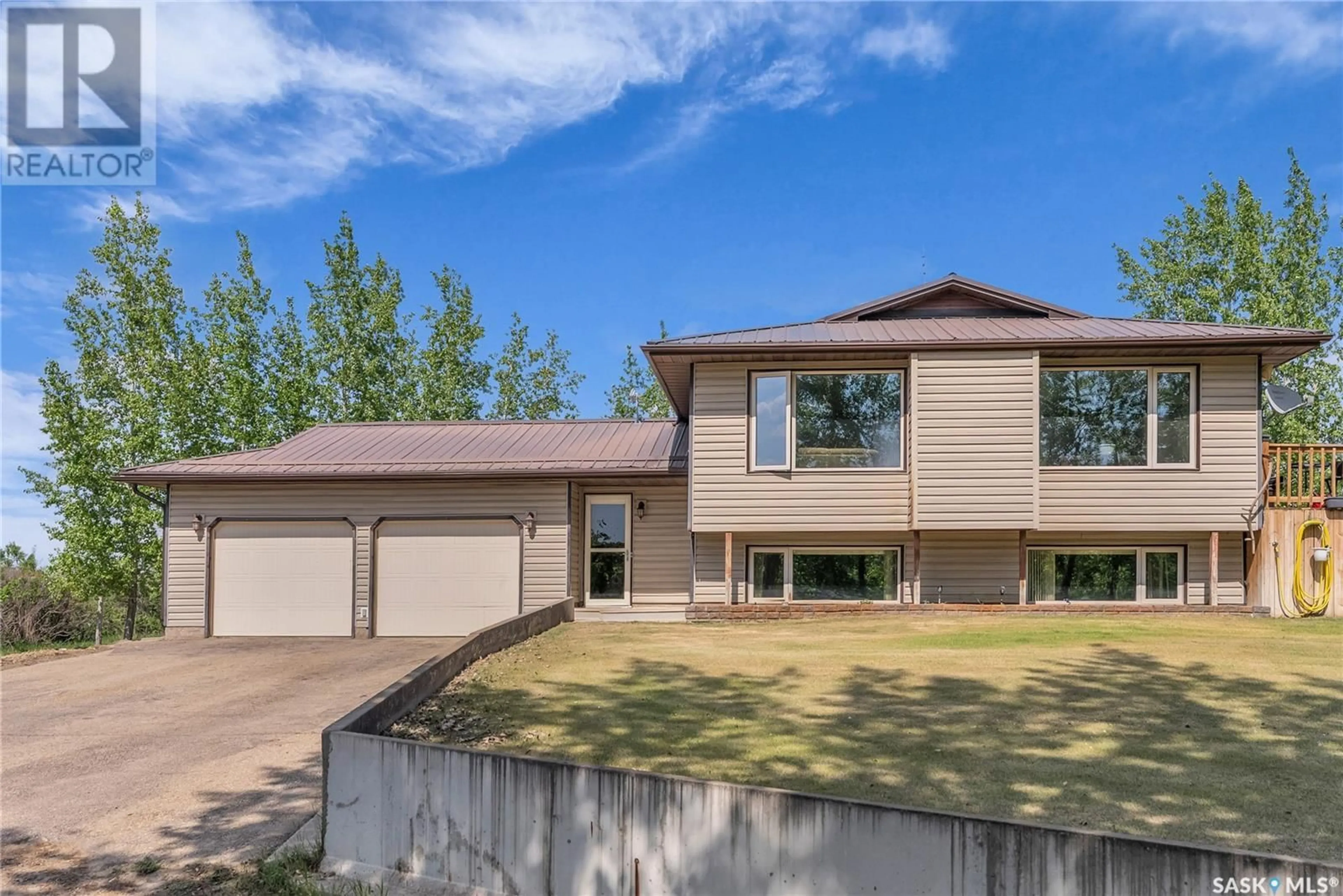 Home with vinyl exterior material, street for 3070 - 35322 RANGE ROAD, Vanscoy Rm No. 345 Saskatchewan S7K3J6