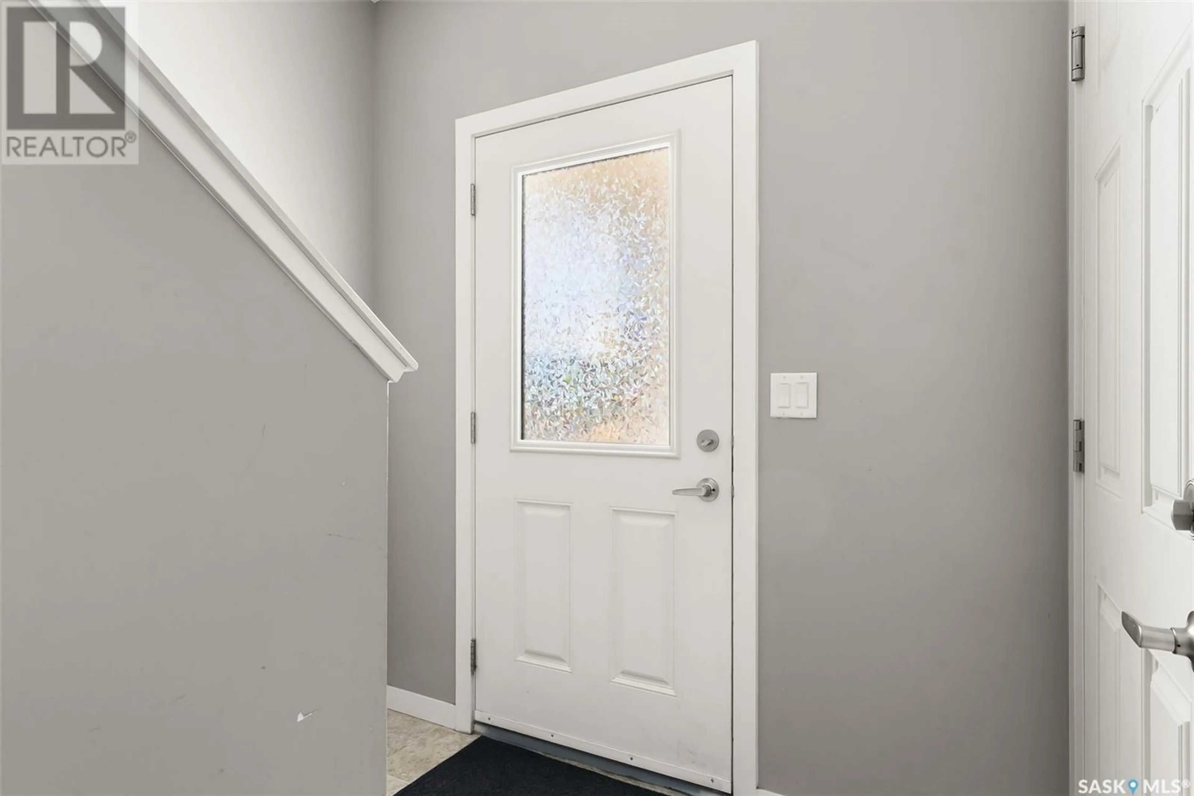 Indoor entryway for 402 - 3363 GREEN POPPY STREET, Regina Saskatchewan S4V3K5