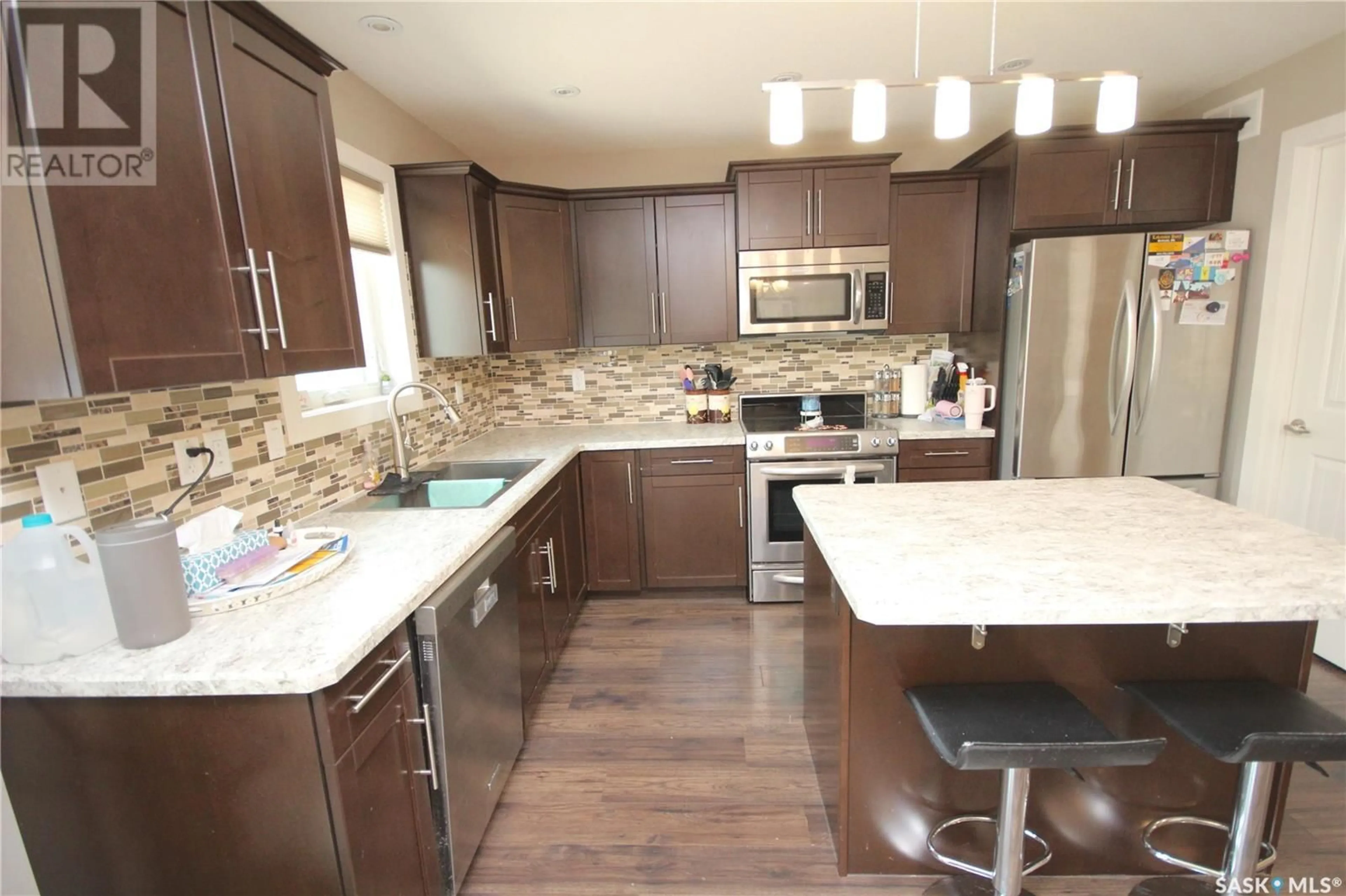 Contemporary kitchen, unknown for 127 5TH AVENUE, Yorkton Saskatchewan S3N0Z3