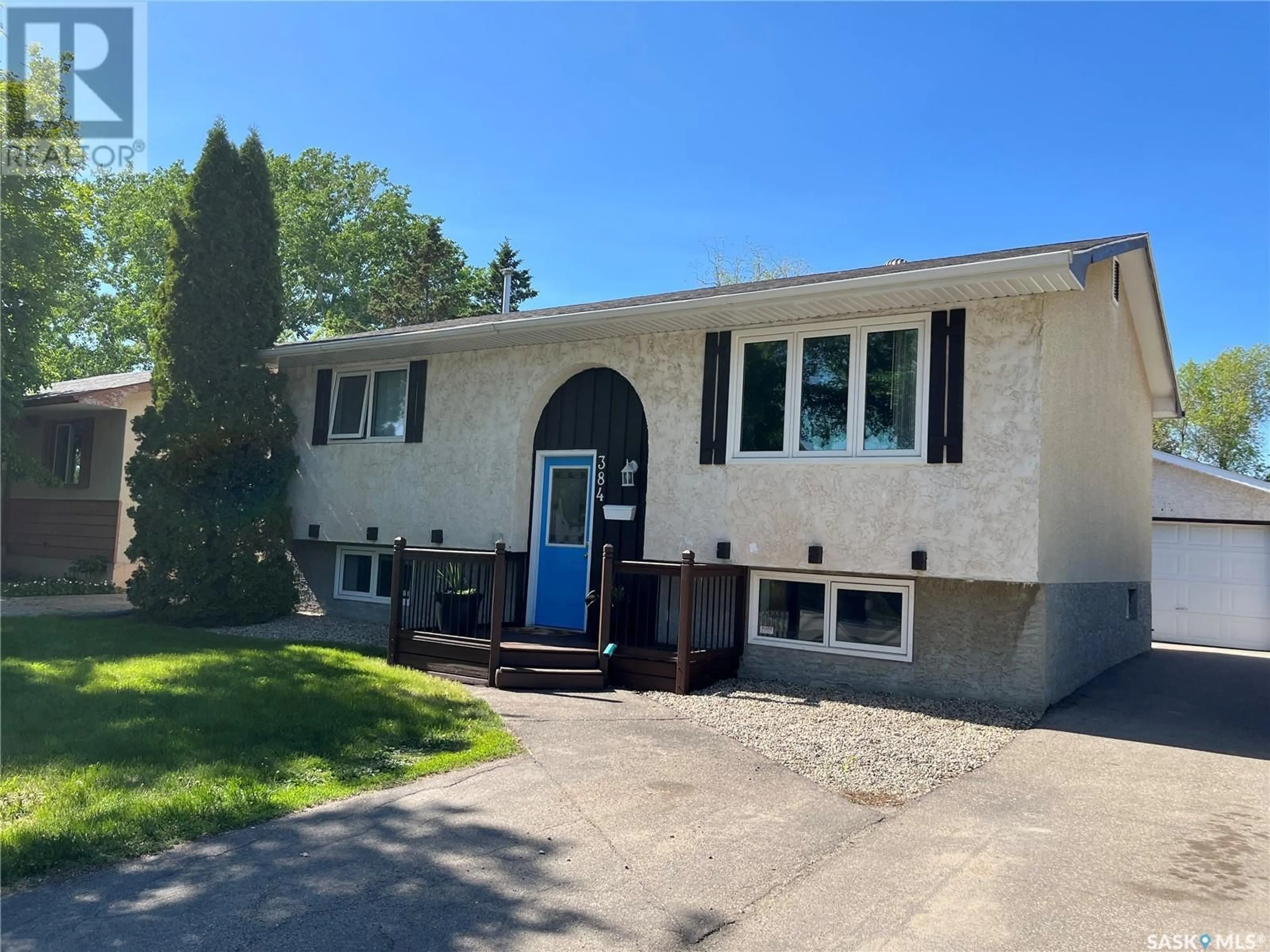 Home with vinyl exterior material, street for 384 CAVENDISH STREET, Regina Saskatchewan S4N4K2