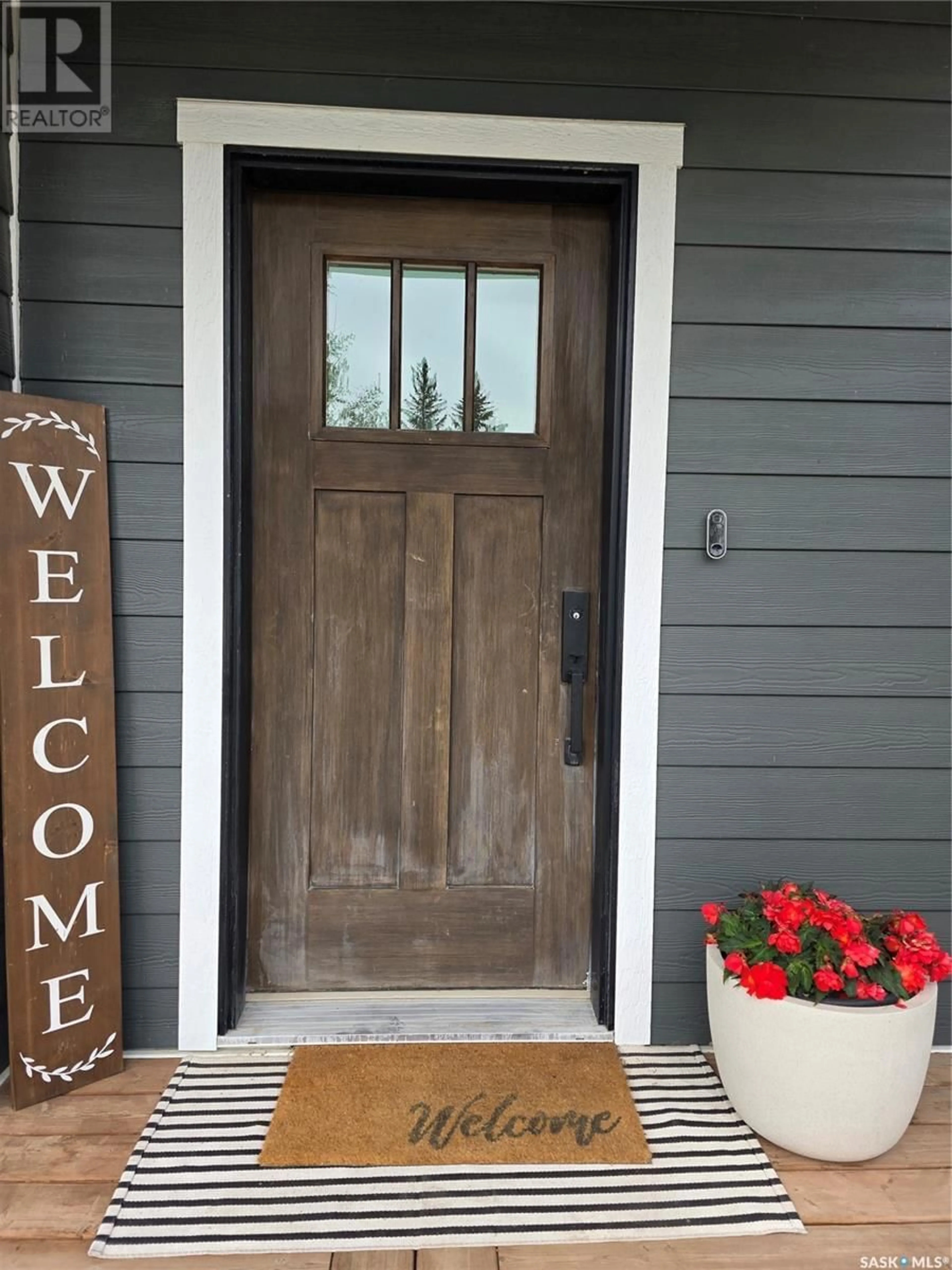 Indoor entryway for 810 CONQUEST AVENUE, Outlook Saskatchewan S0L2N0