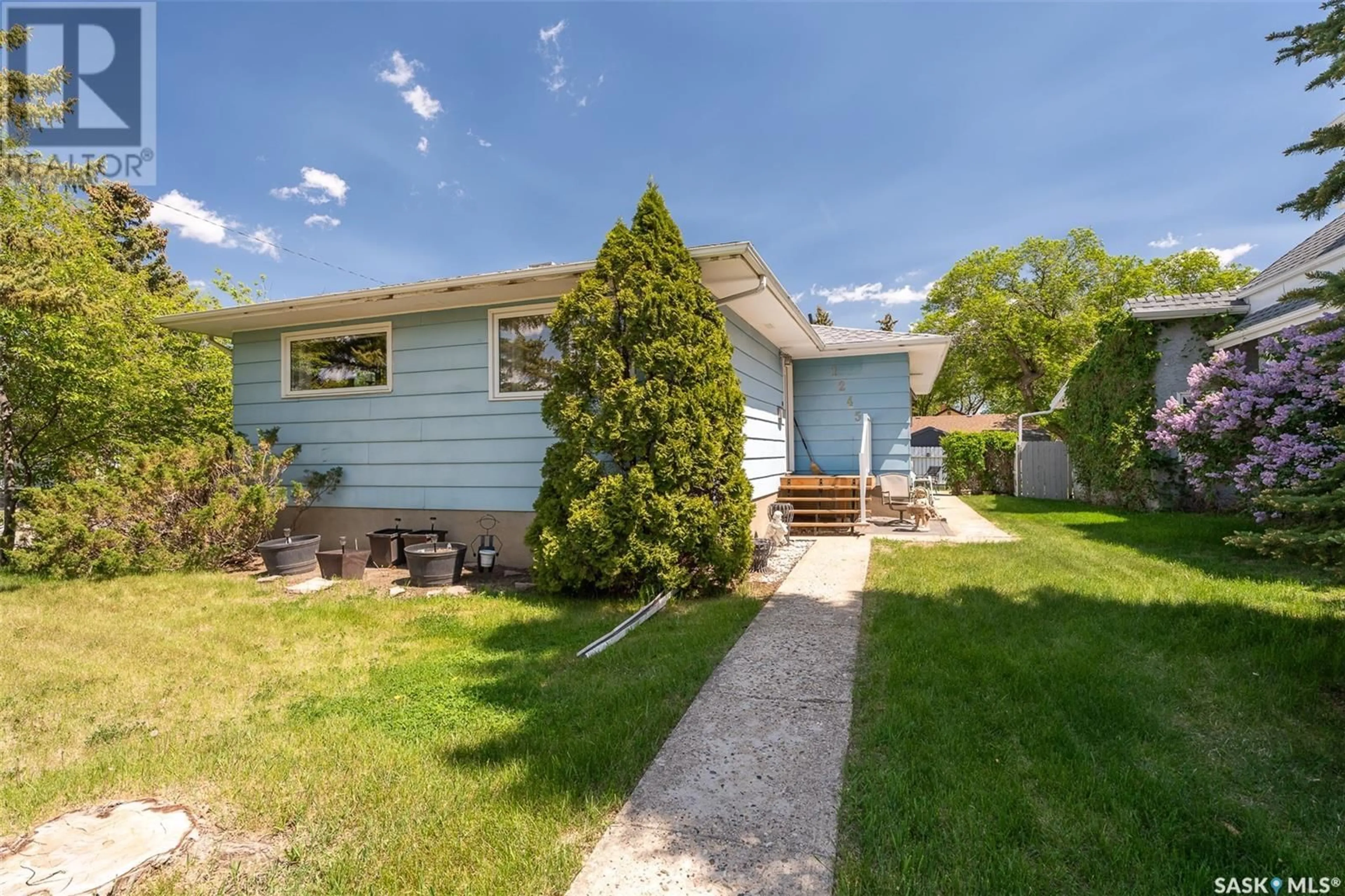 Unknown for 1245 3RD AVENUE, Moose Jaw Saskatchewan S6H3V4