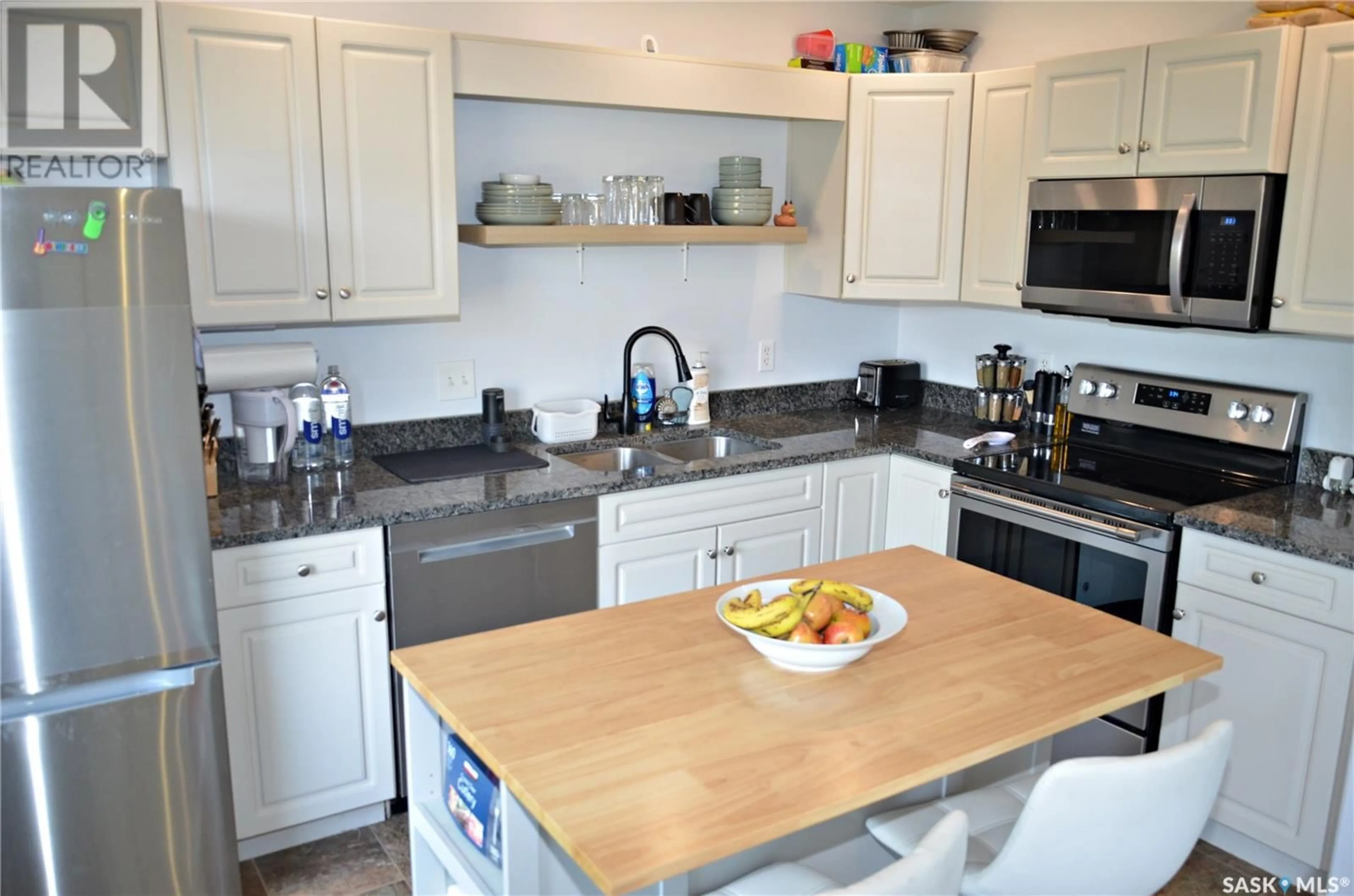 Open concept kitchen, unknown for 350 - 118 MACCORMACK ROAD, Martensville Saskatchewan S0K2T0