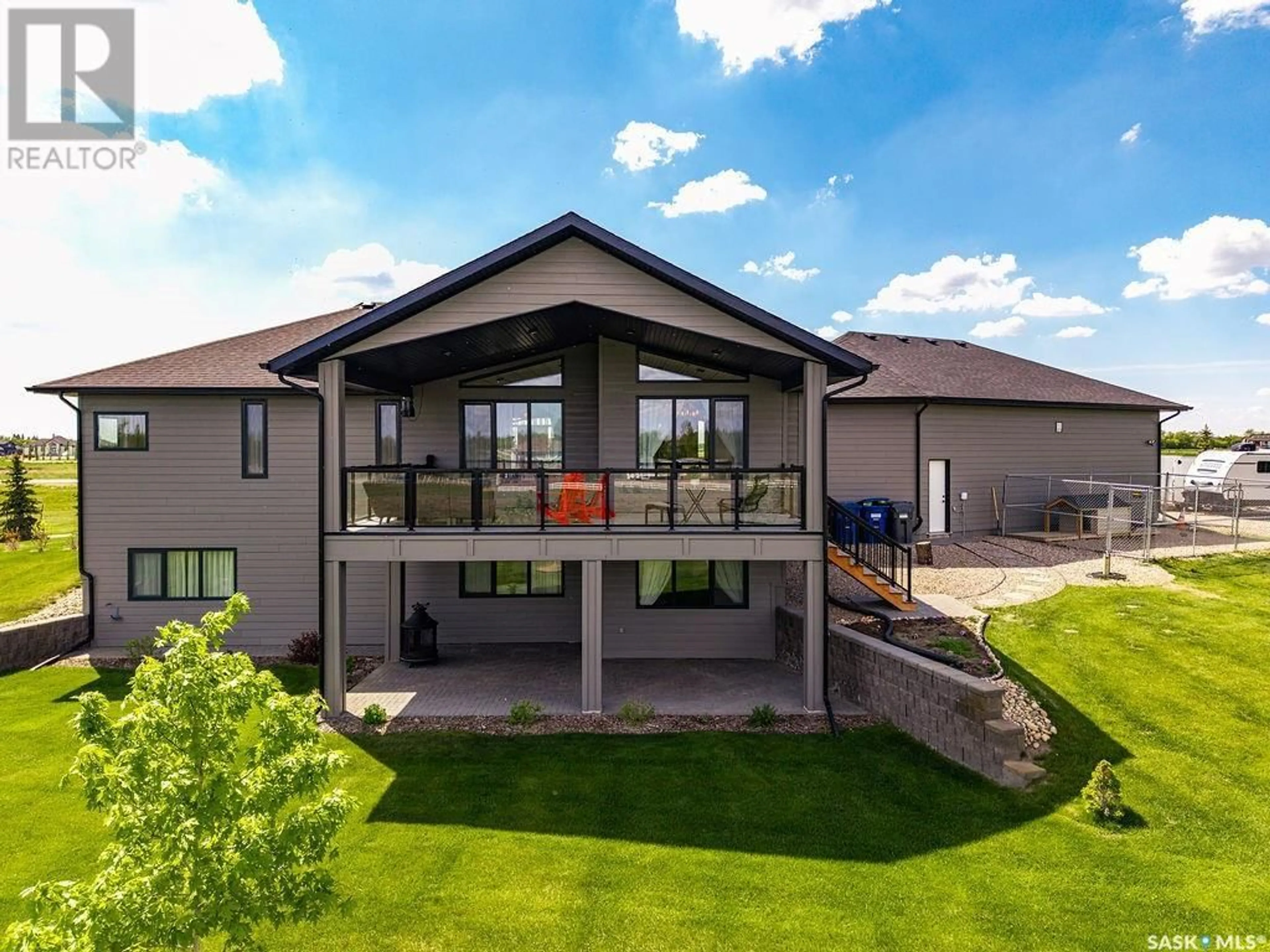 A pic from outside/outdoor area/front of a property/back of a property/a pic from drone, building for 155 GRANDVIEW TRAIL, Corman Park Rm No. 344 Saskatchewan S7T1C8