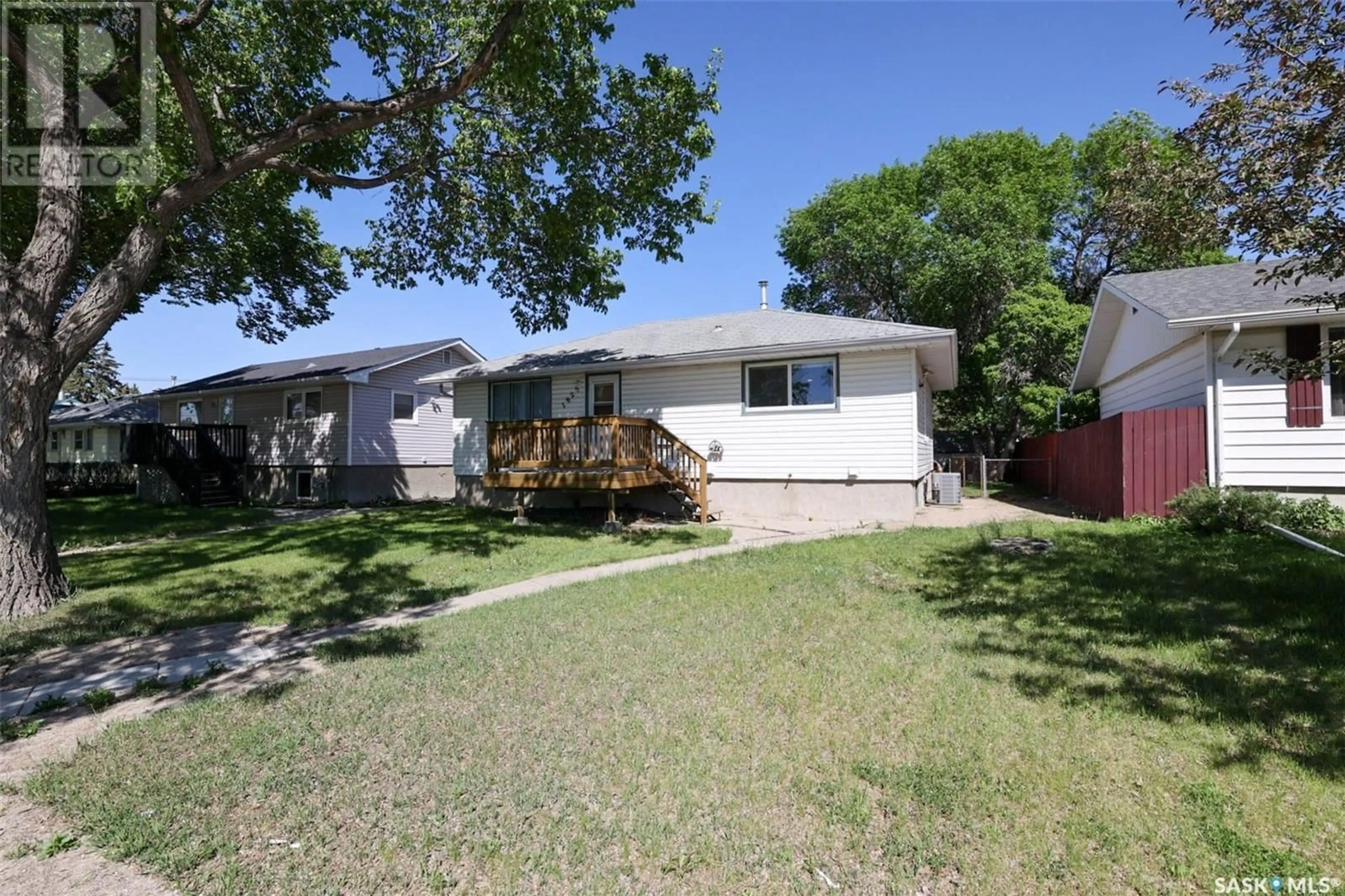 Unknown for 1825 LACON STREET, Regina Saskatchewan S4N1Z9