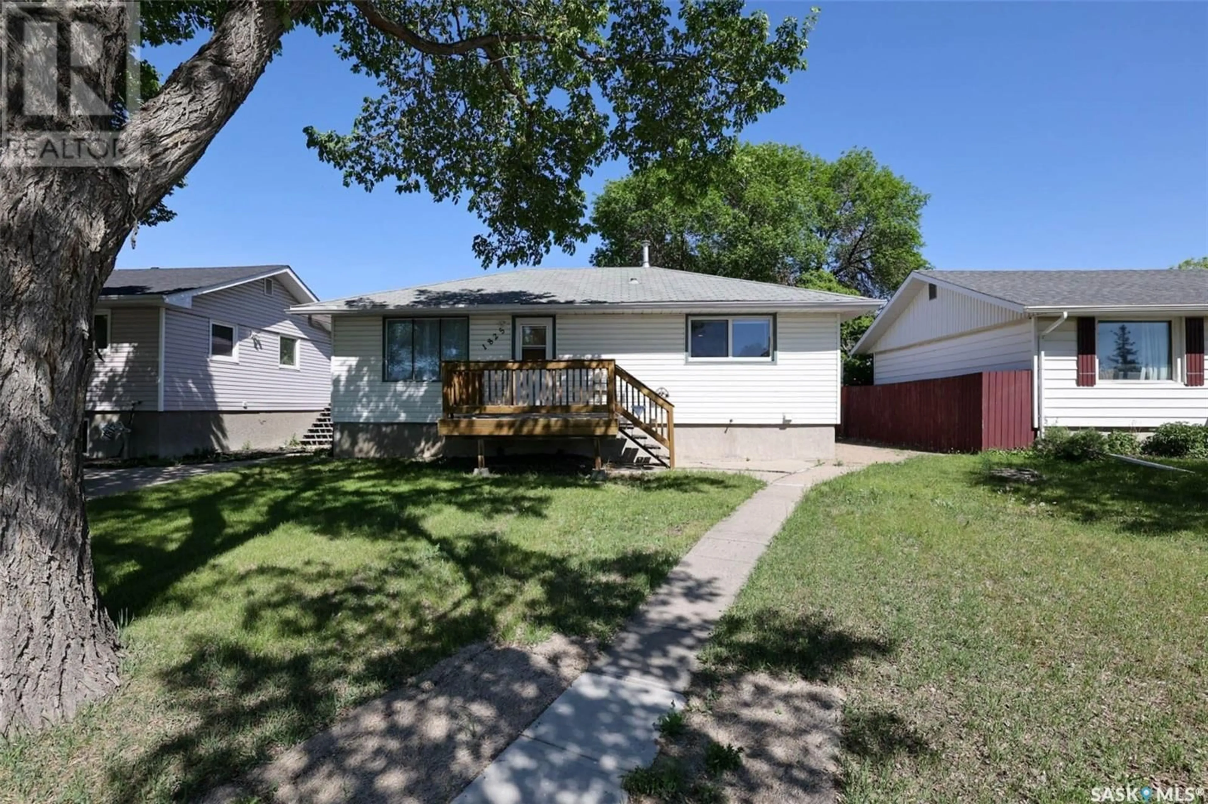Unknown for 1825 LACON STREET, Regina Saskatchewan S4N1Z9