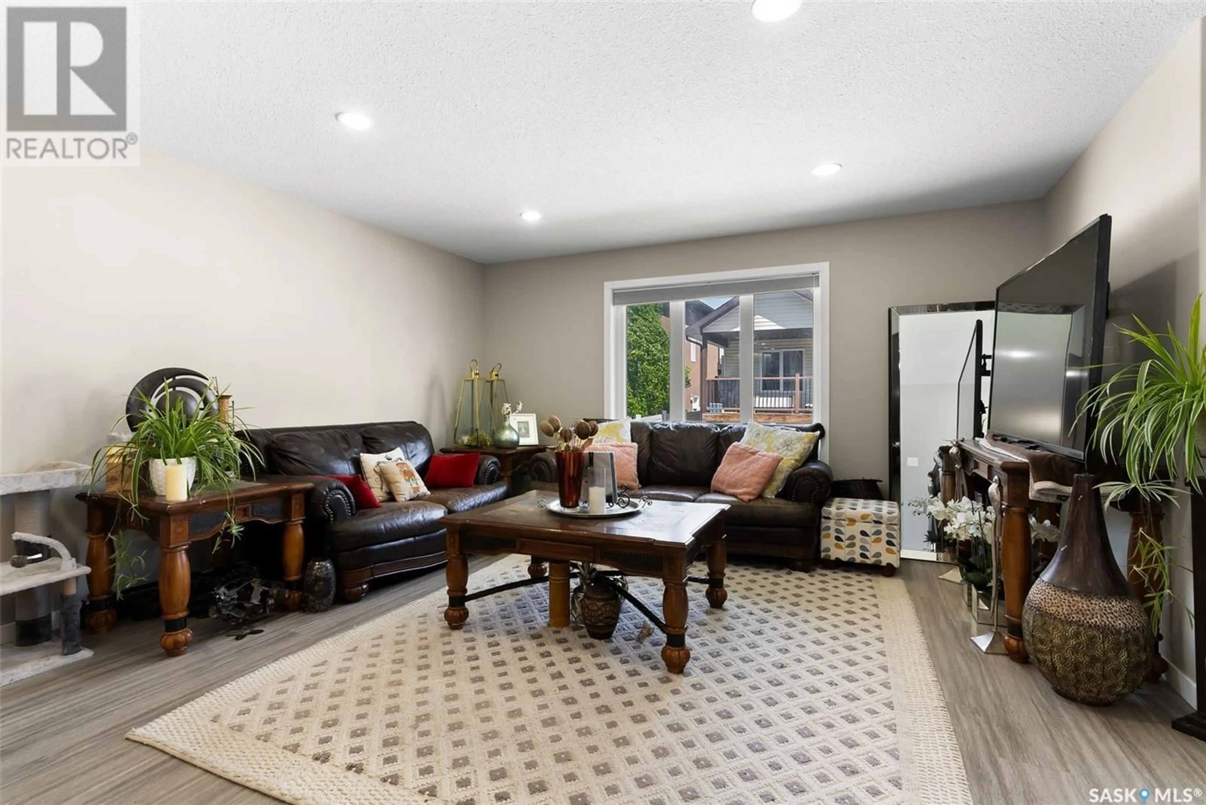 Living room with furniture, unknown for 4235 WAKELING STREET, Regina Saskatchewan S4W0L7