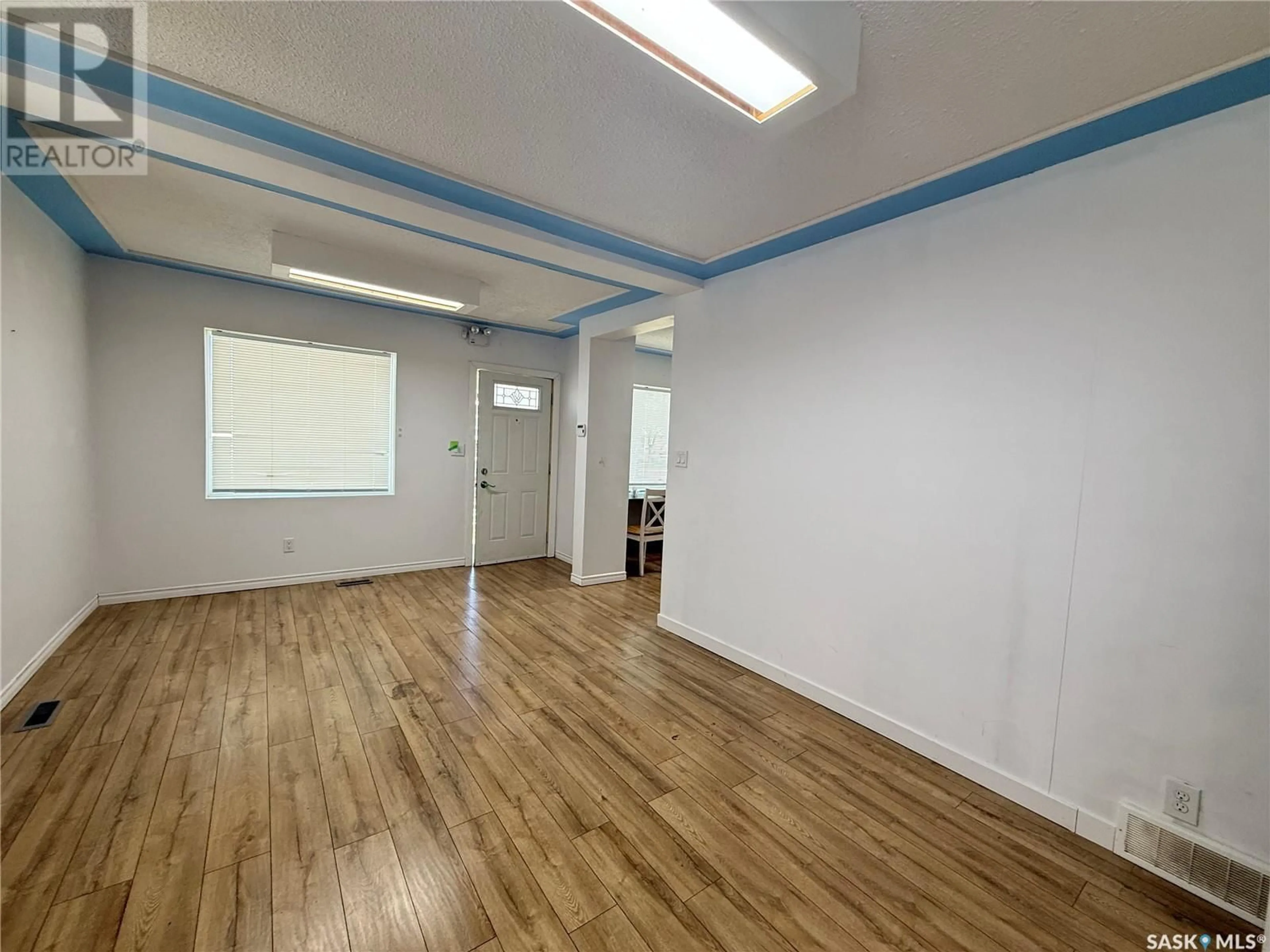 A pic of a room for 2919 DEWDNEY AVENUE, Regina Saskatchewan S4T0Y1