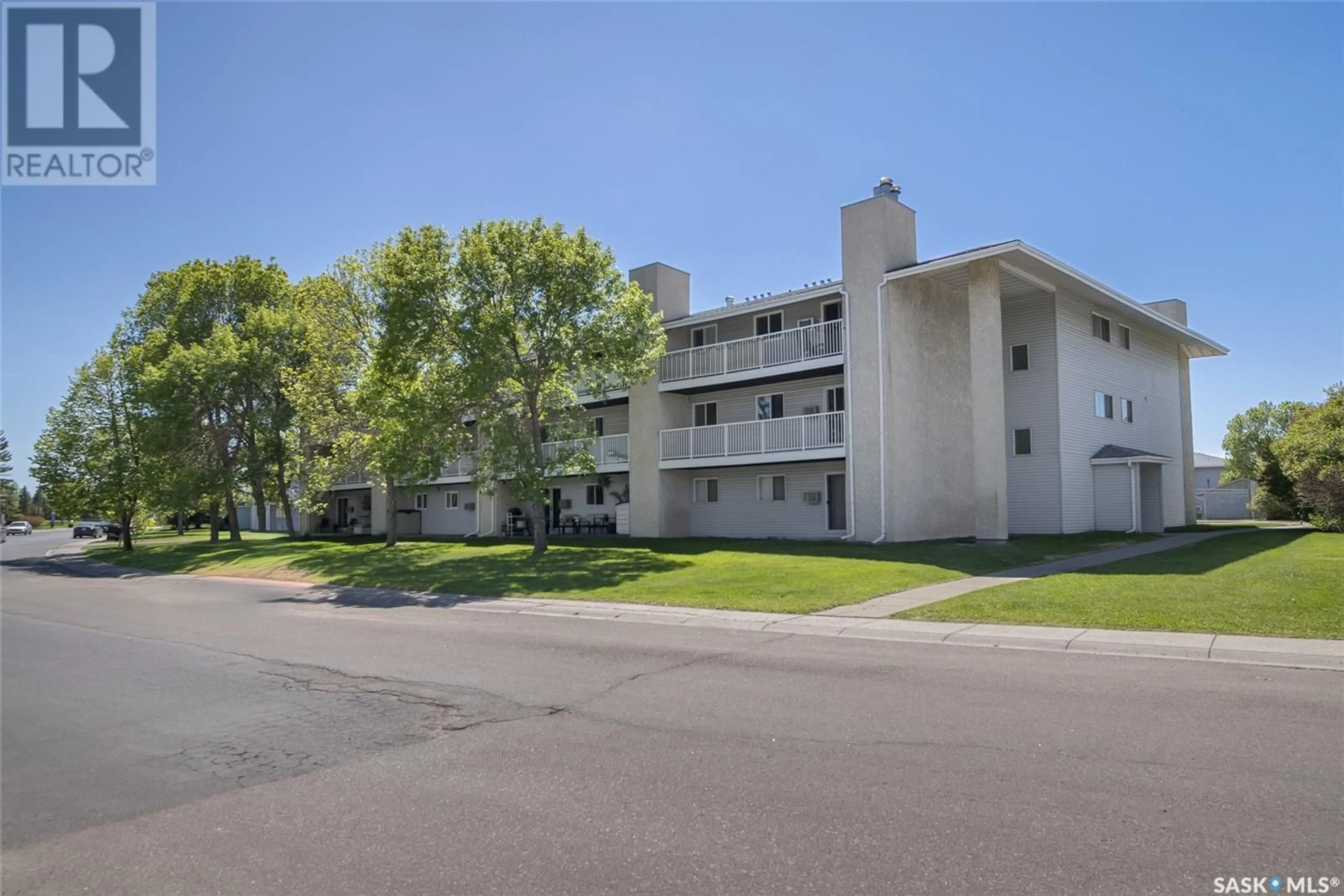 Unknown for 506 - 2406 HESELTINE ROAD, Regina Saskatchewan S4V1N9