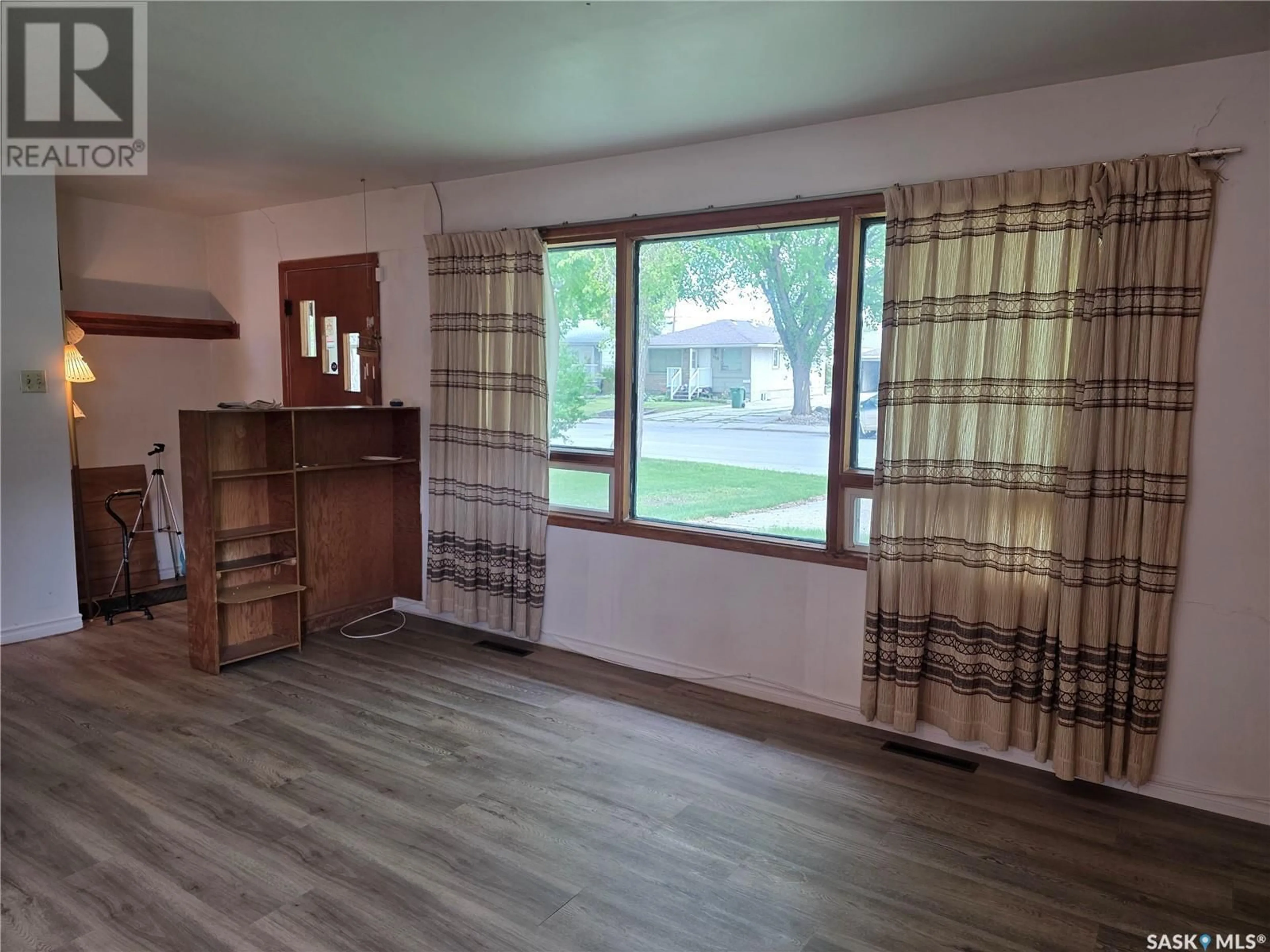 A pic of a room for 120 RAE STREET, Regina Saskatchewan S4R3L6