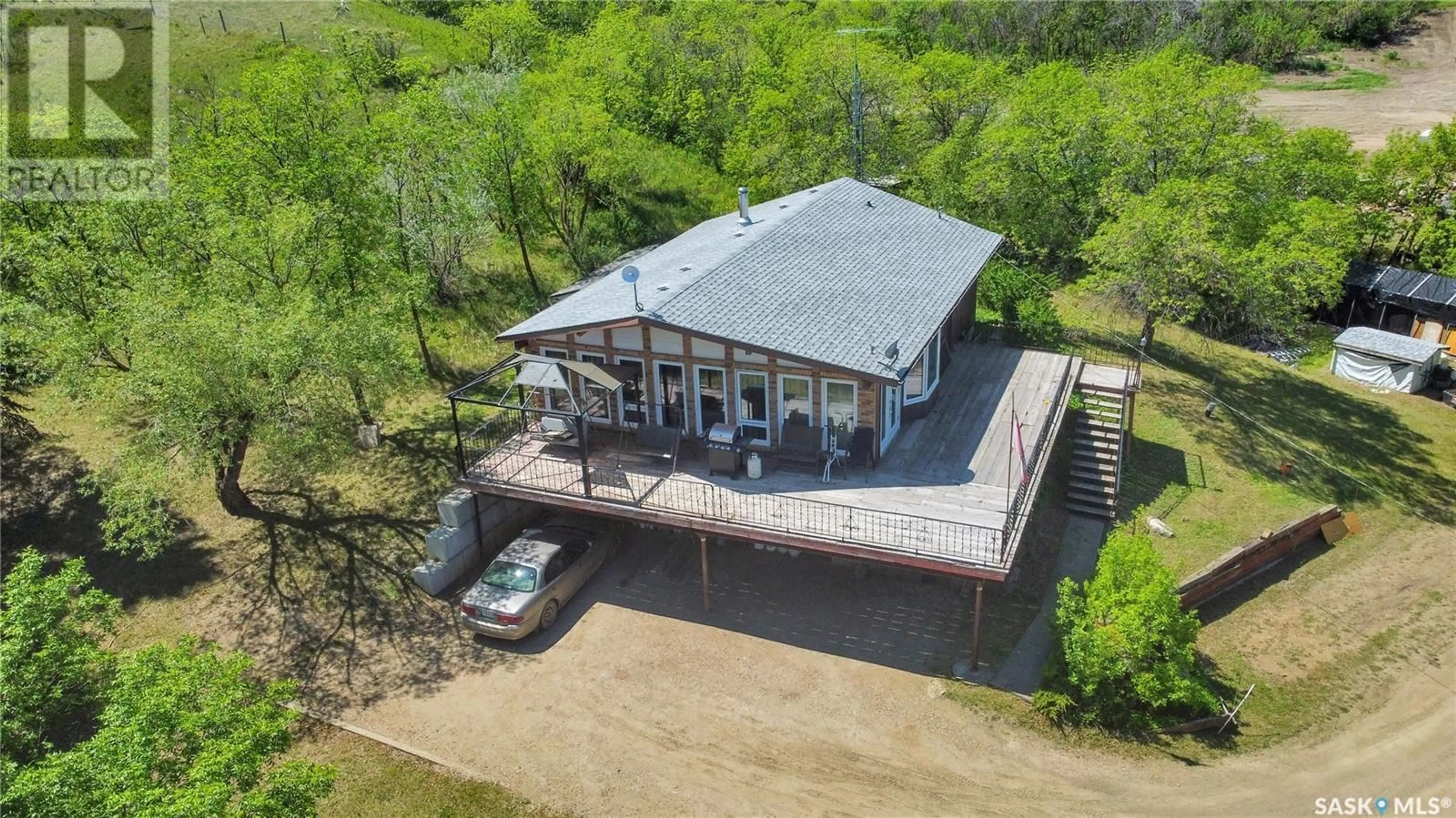 A pic from outside/outdoor area/front of a property/back of a property/a pic from drone, building for 701 TATANKA DRIVE, Marquis Rm No. 191 Saskatchewan S6H0H0
