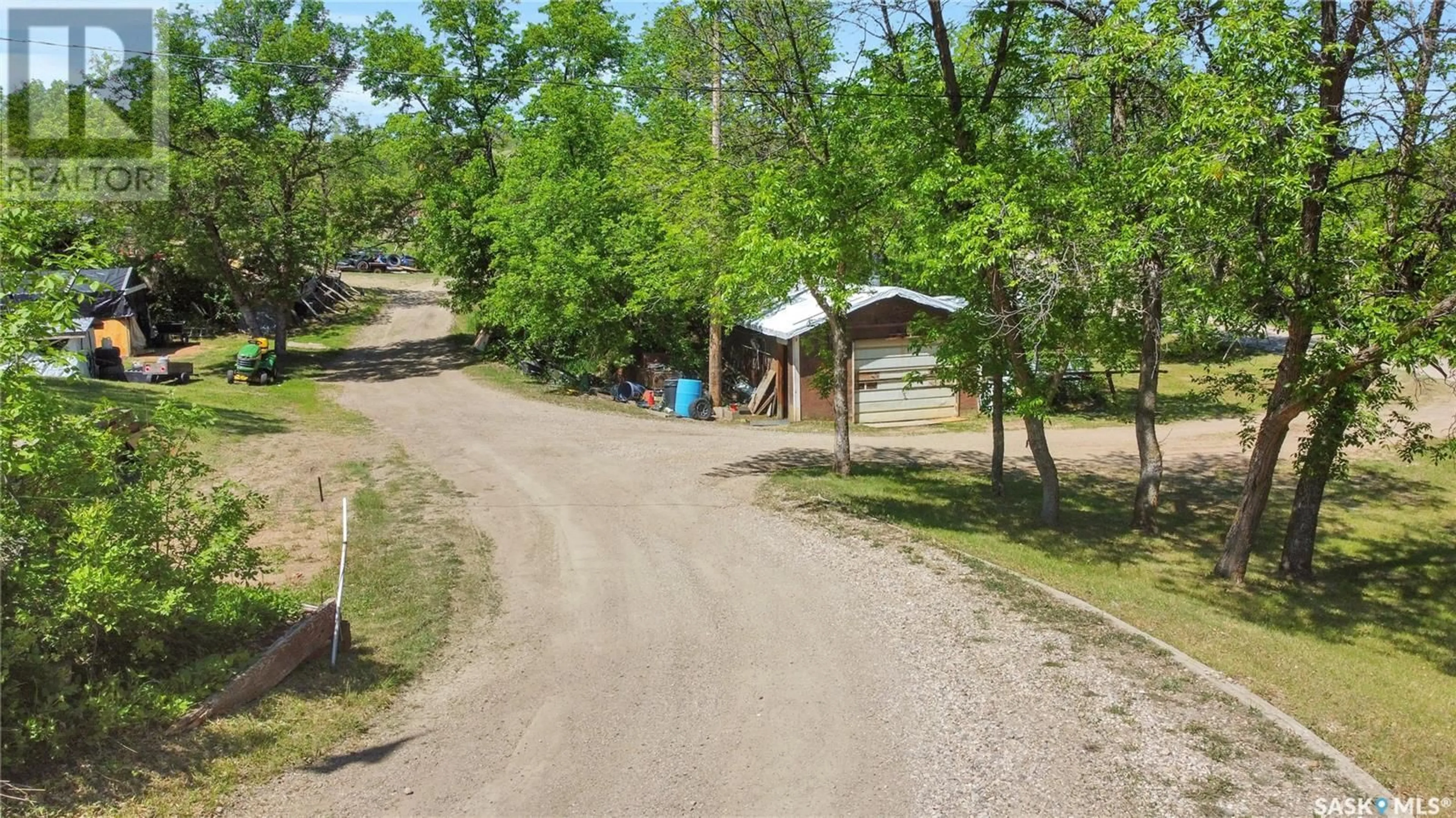 A pic from outside/outdoor area/front of a property/back of a property/a pic from drone, street for 701 TATANKA DRIVE, Marquis Rm No. 191 Saskatchewan S6H0H0