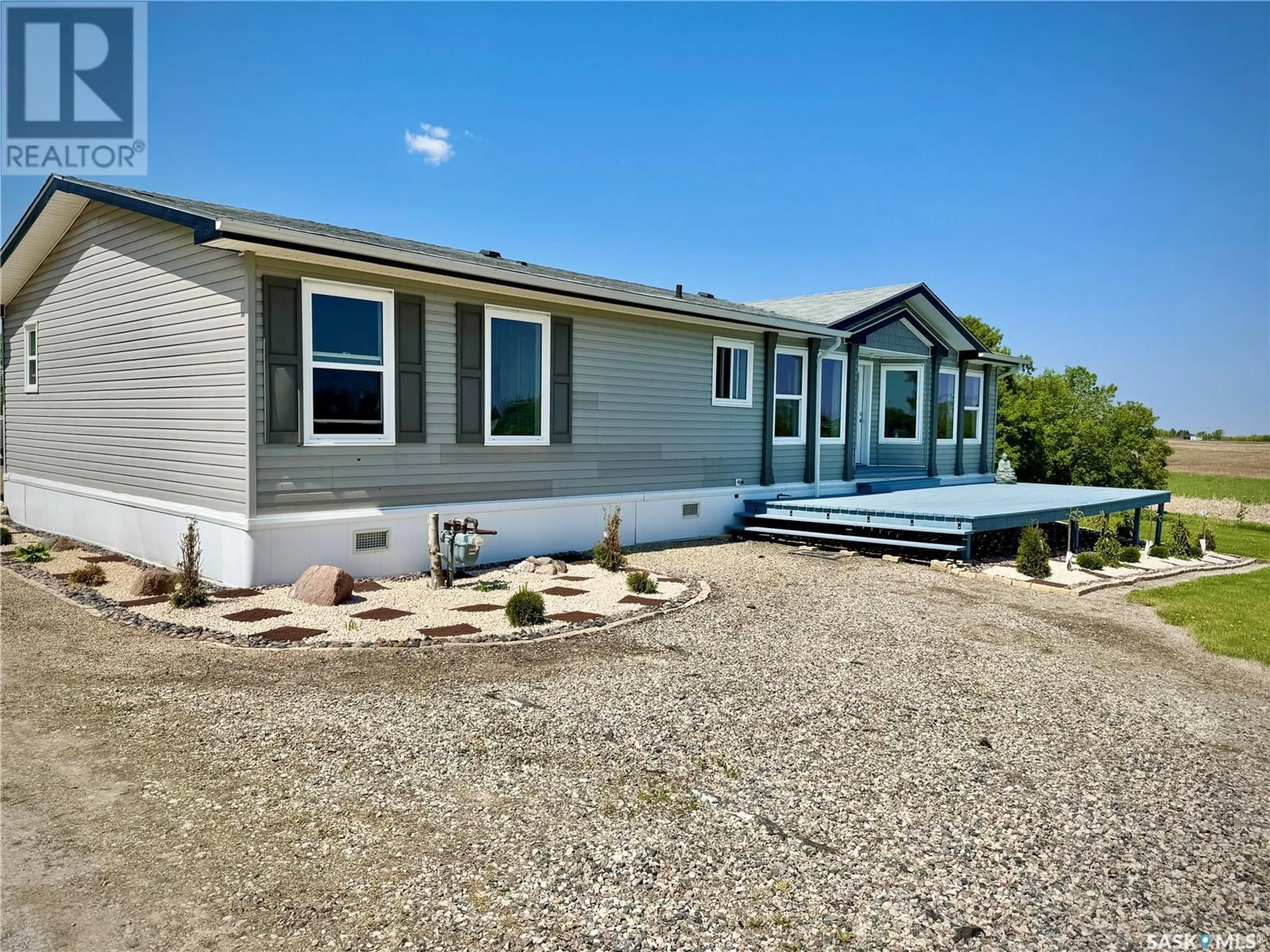 Home with vinyl exterior material, unknown for 313 ELIZABETH STREET, Stockholm Saskatchewan S0A3Y0