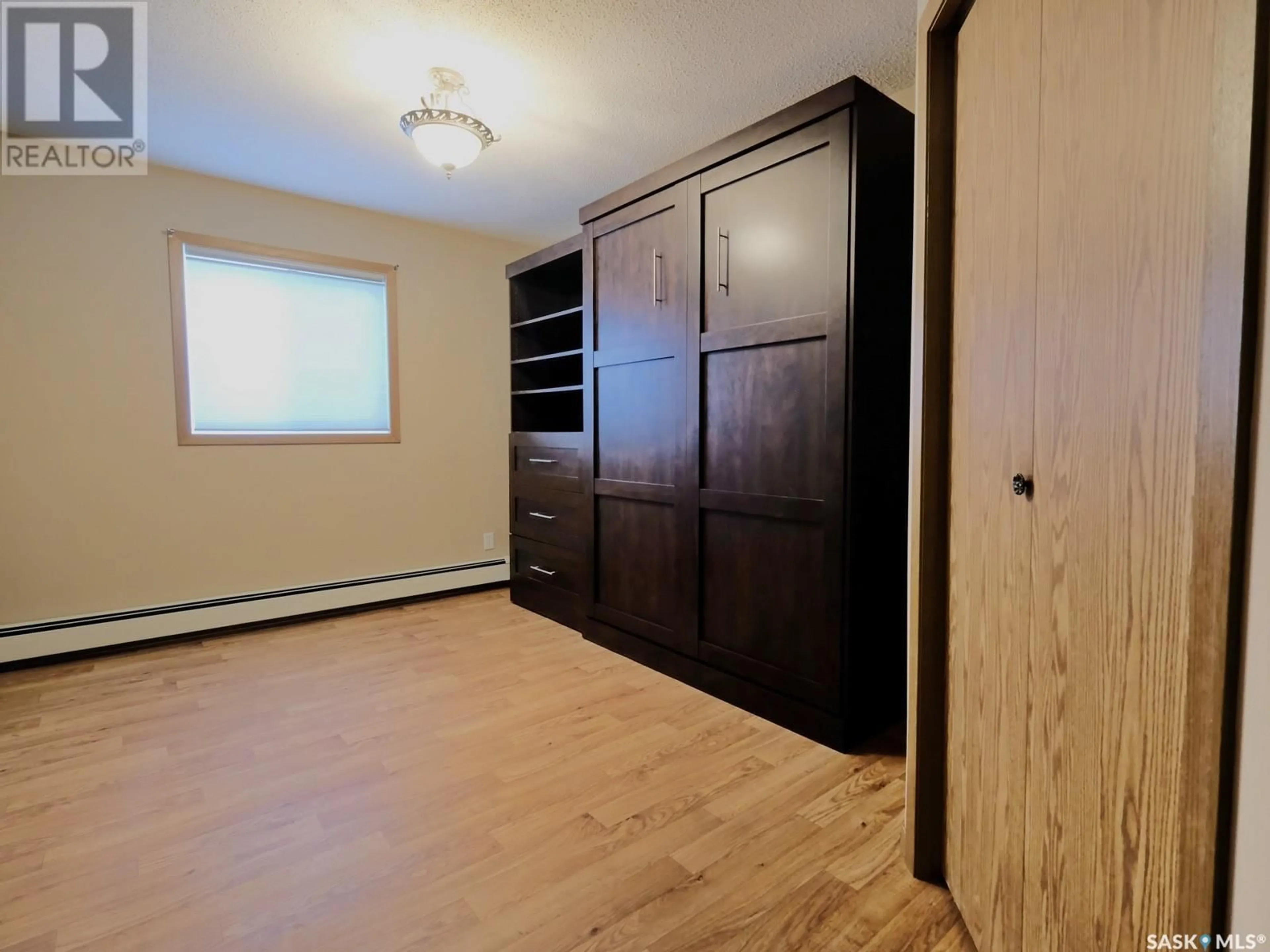 A pic of a room for E - 101 114 THIRD AVENUE, Rosetown Saskatchewan S0L2V0