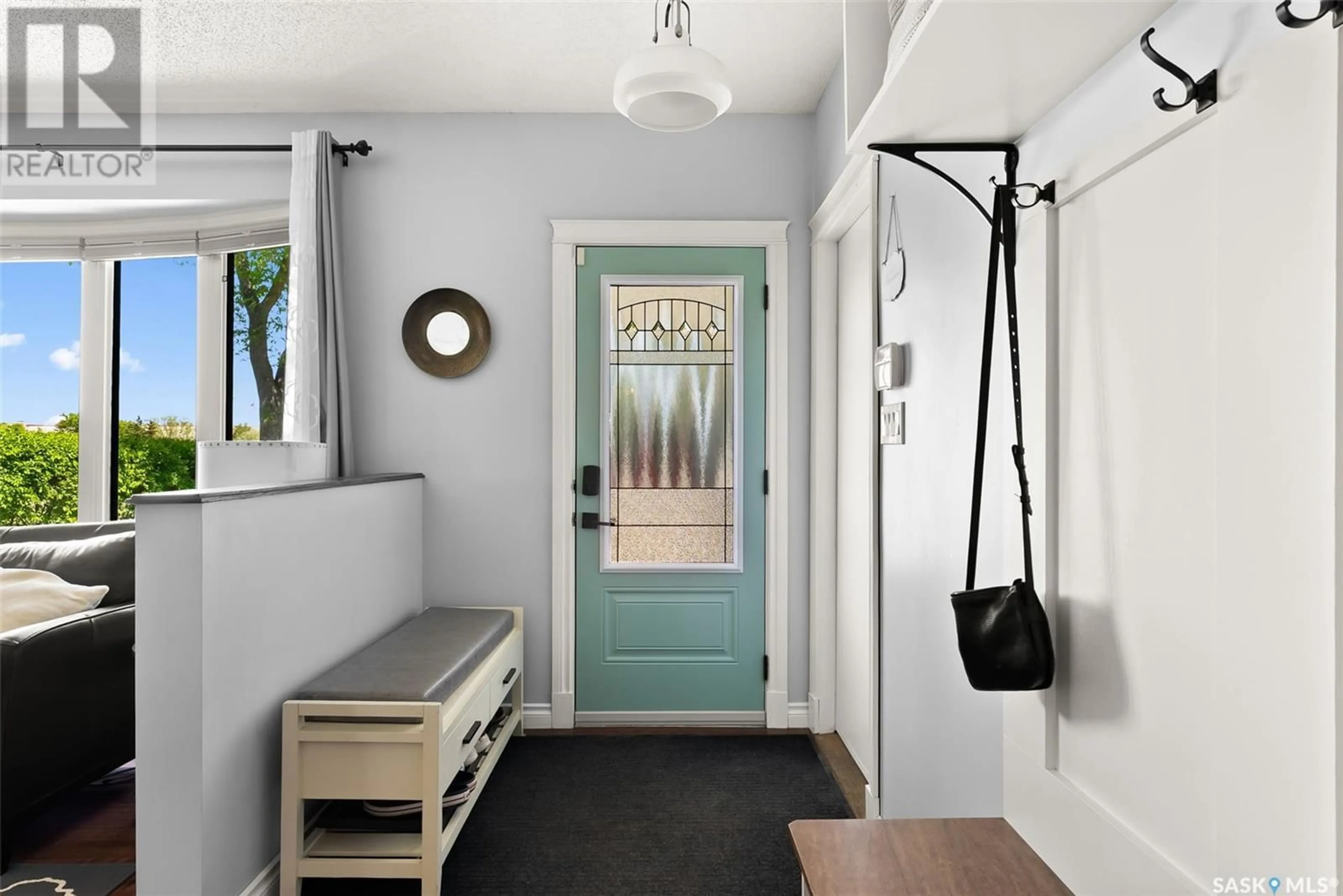 Indoor entryway for 272 WELLS STREET, Regina Saskatchewan S4R6T2