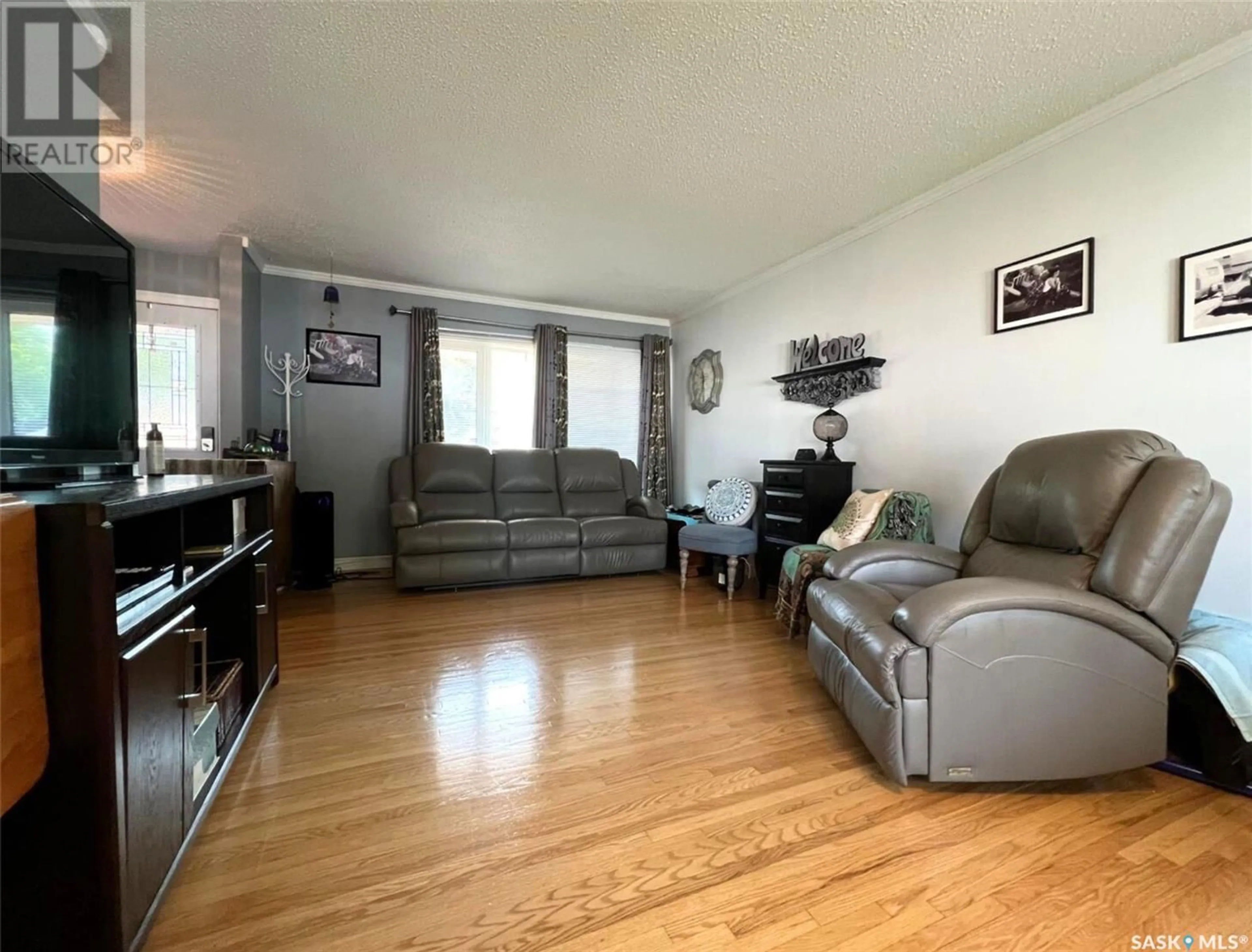 A pic of a room for 830 4TH AVENUE, Swift Current Saskatchewan S9H2K6