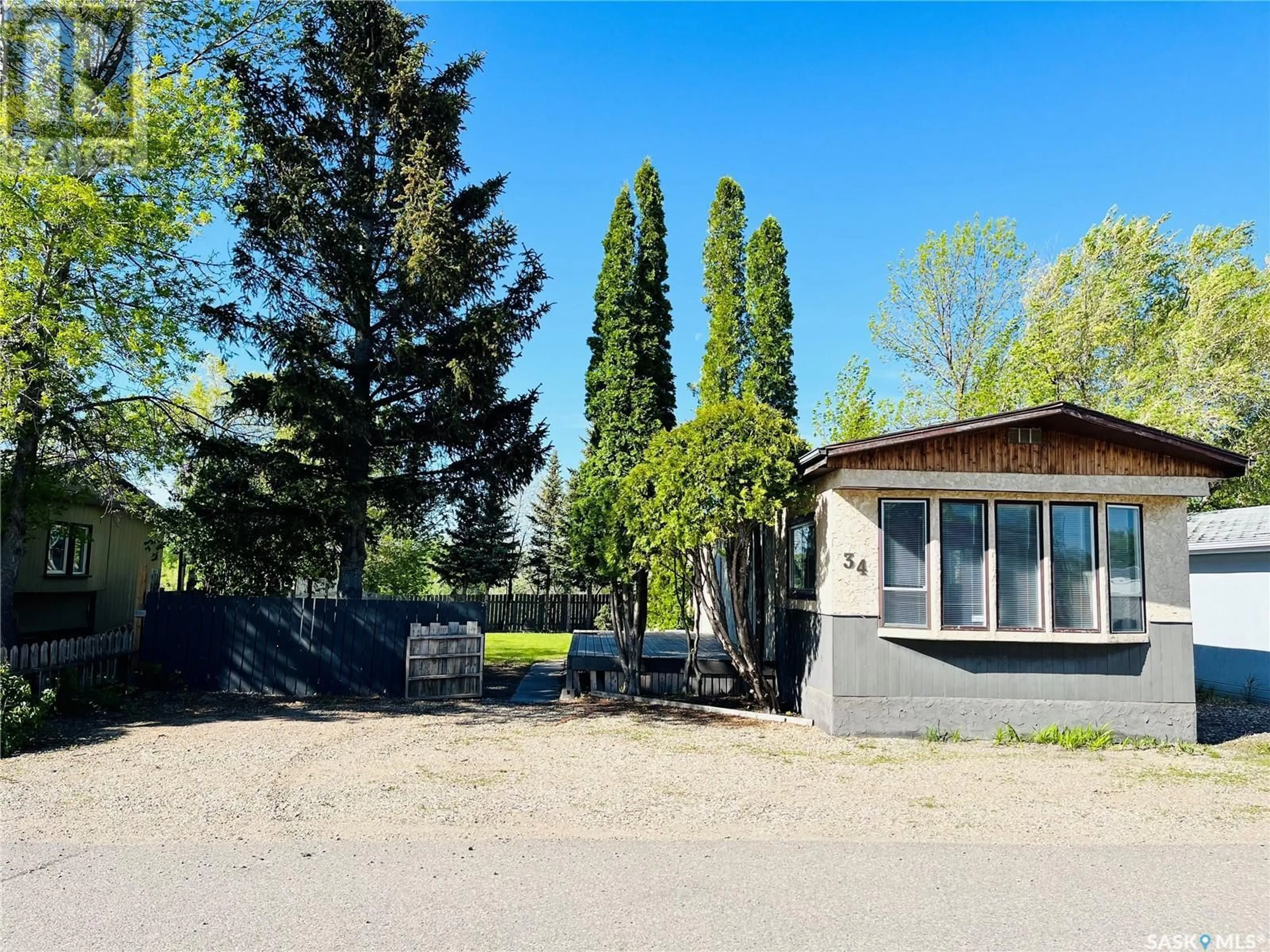 Unknown for 34 ROYAL HEIGHTS, Estevan Saskatchewan S4A2T8