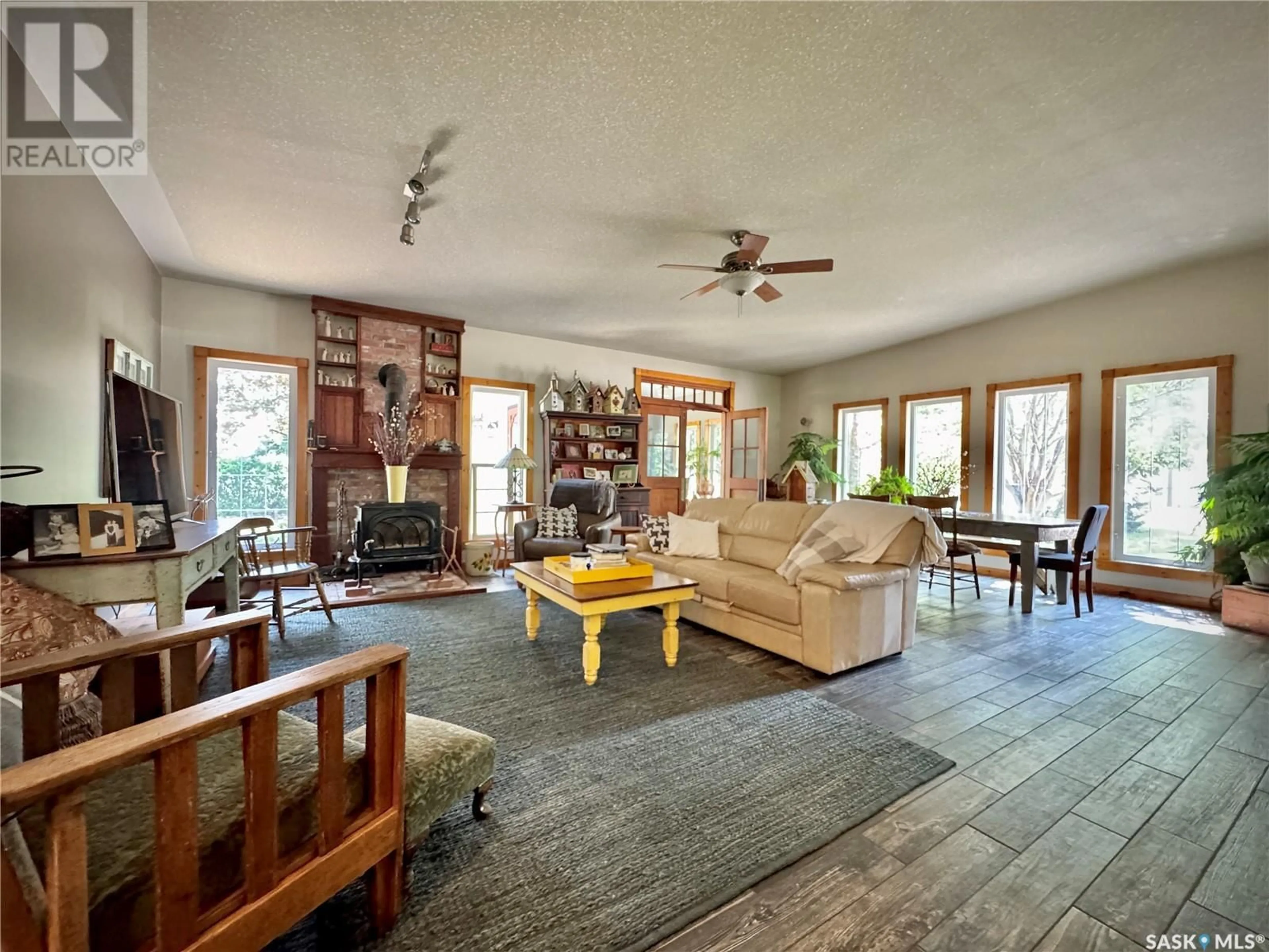 Living room with furniture, unknown for RM of Saltcoats - LAKESIDE ACRES, Saltcoats Rm No. 213 Saskatchewan S0A3R0