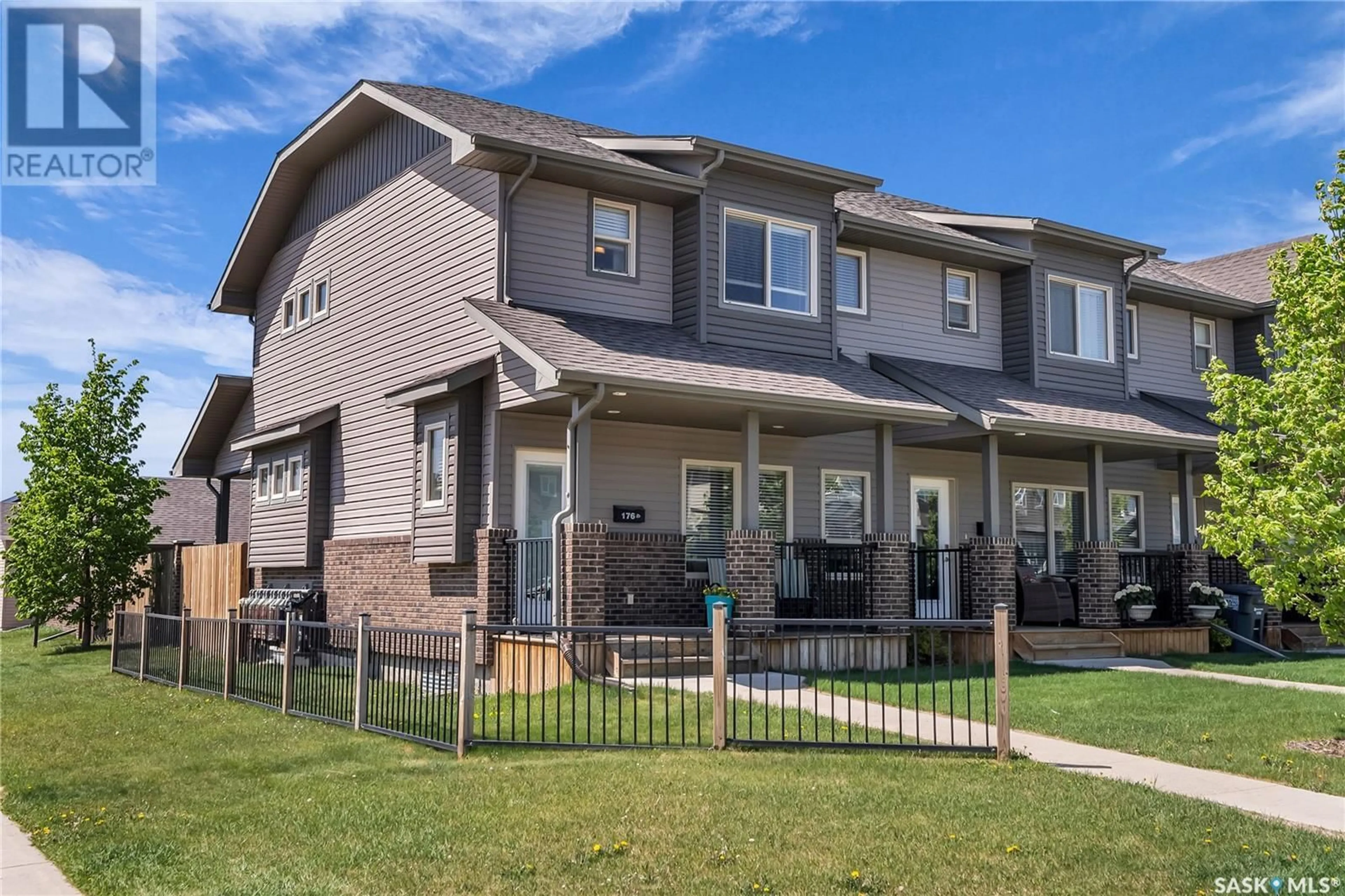 Home with vinyl exterior material, street for N - 176 ROSEWOOD GATE, Saskatoon Saskatchewan S7V0J1
