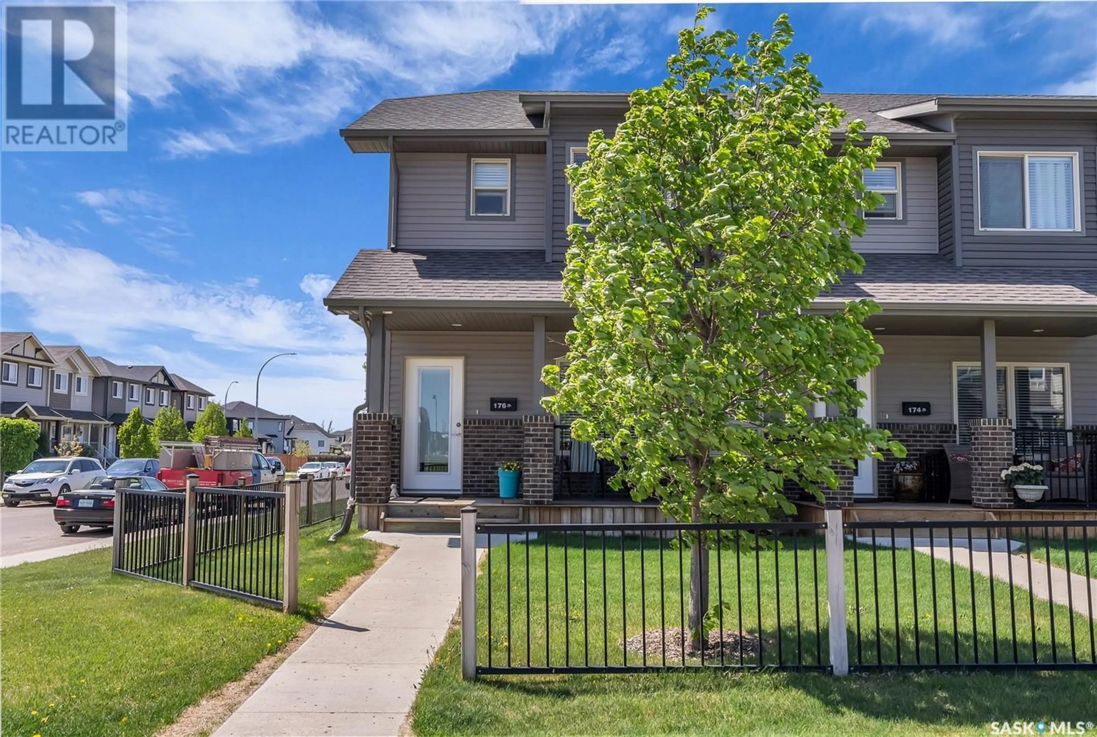 Home with vinyl exterior material, street for N - 176 ROSEWOOD GATE, Saskatoon Saskatchewan S7V0J1