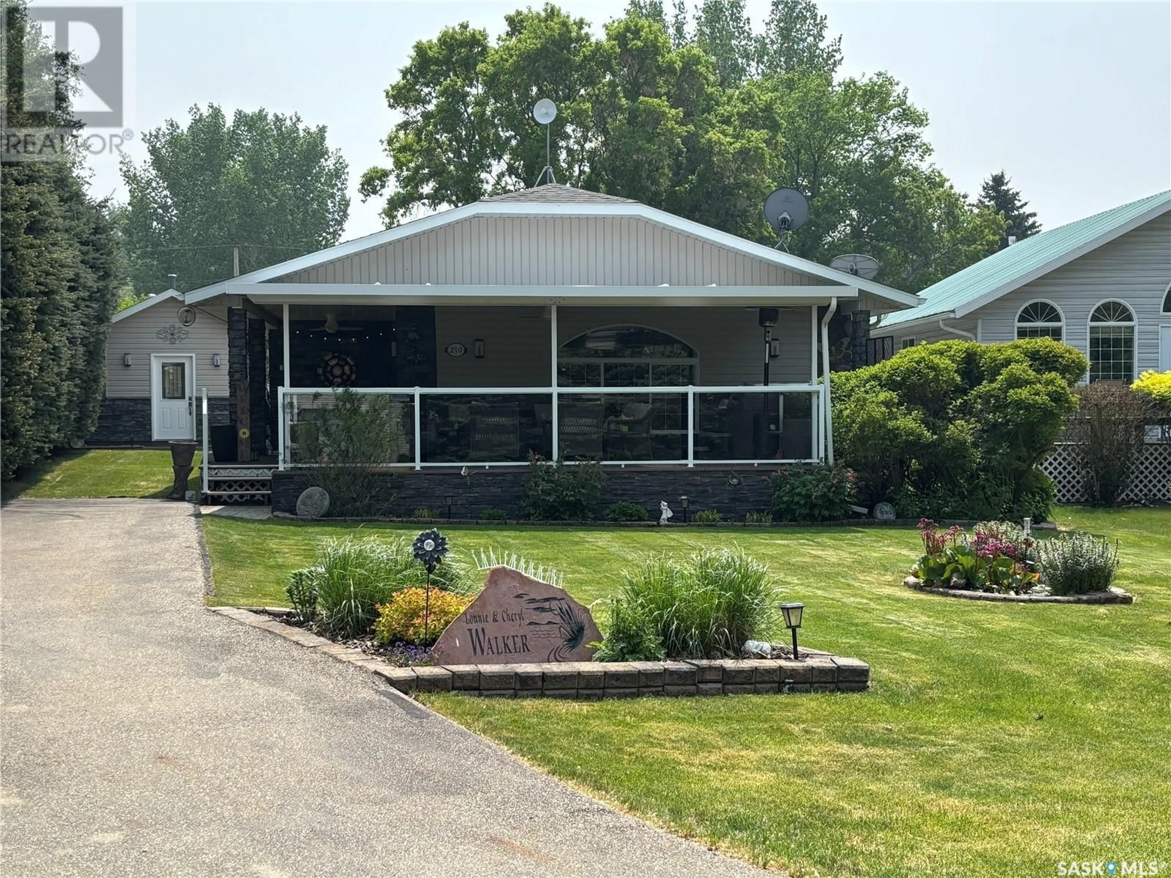 Home with vinyl exterior material, unknown for 219 SOVEREIGN CRESCENT, Coteau Beach Saskatchewan S0L0G0