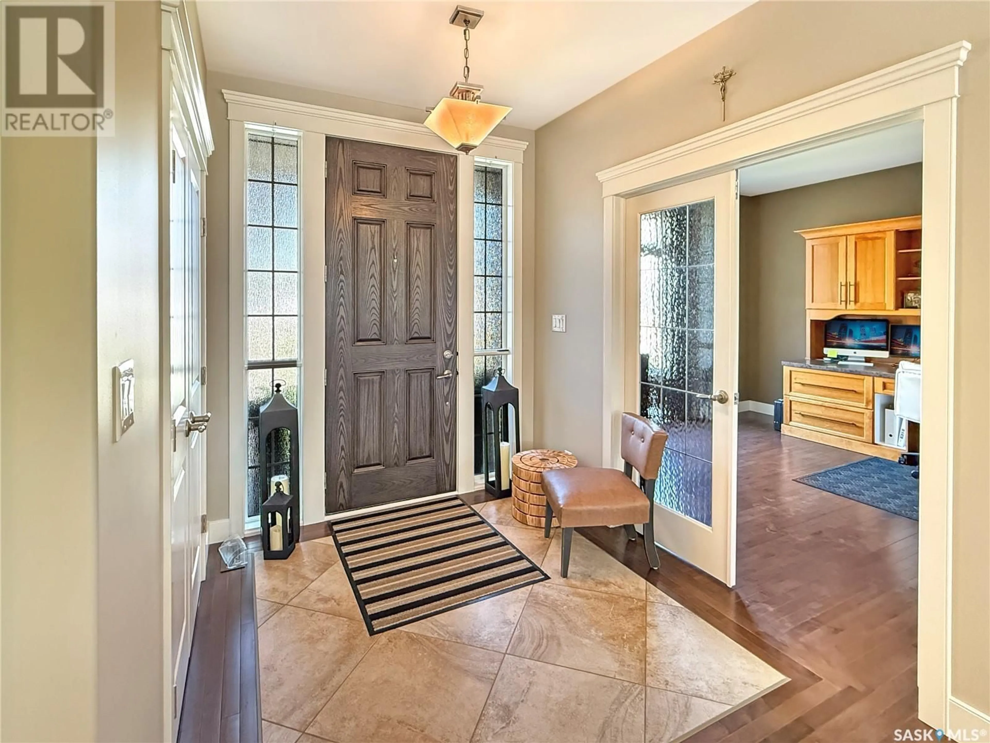 Indoor entryway for 406 3RD STREET, Wilkie Saskatchewan S0K4W0