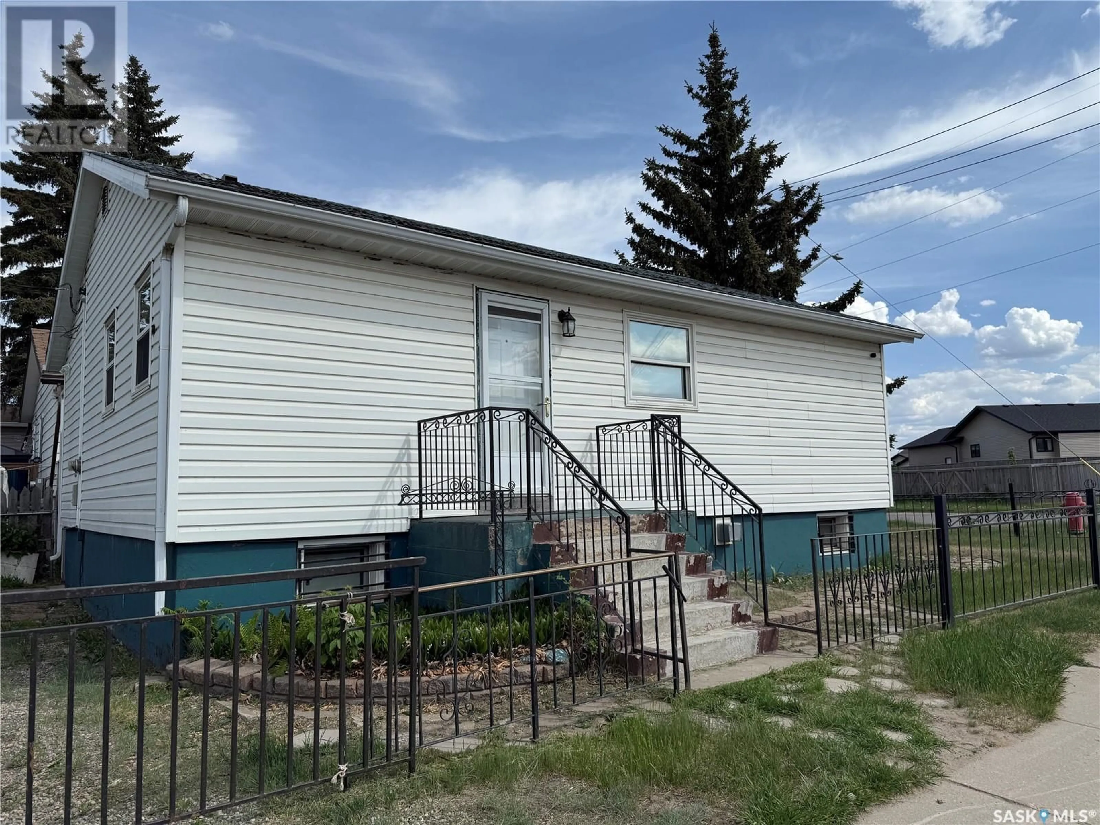 Unknown for 2 31ST STREET, Prince Albert Saskatchewan S6V1Z8