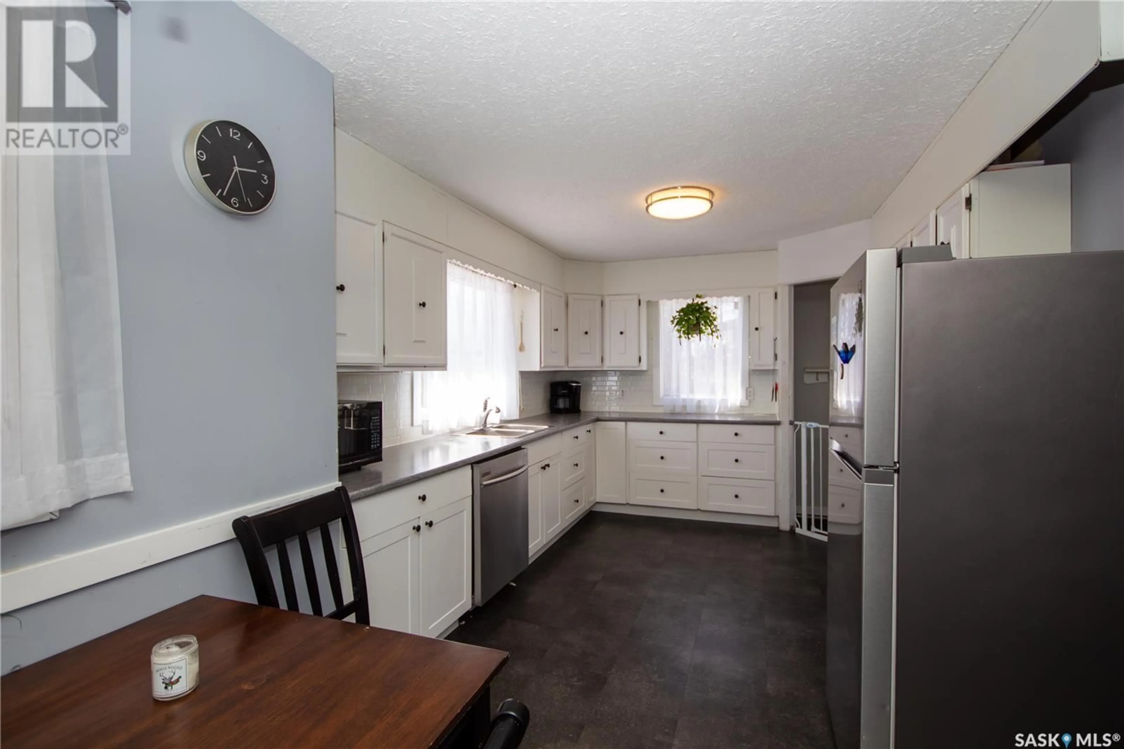 Open concept kitchen, unknown for 52 22ND STREET, Battleford Saskatchewan S0M0E0