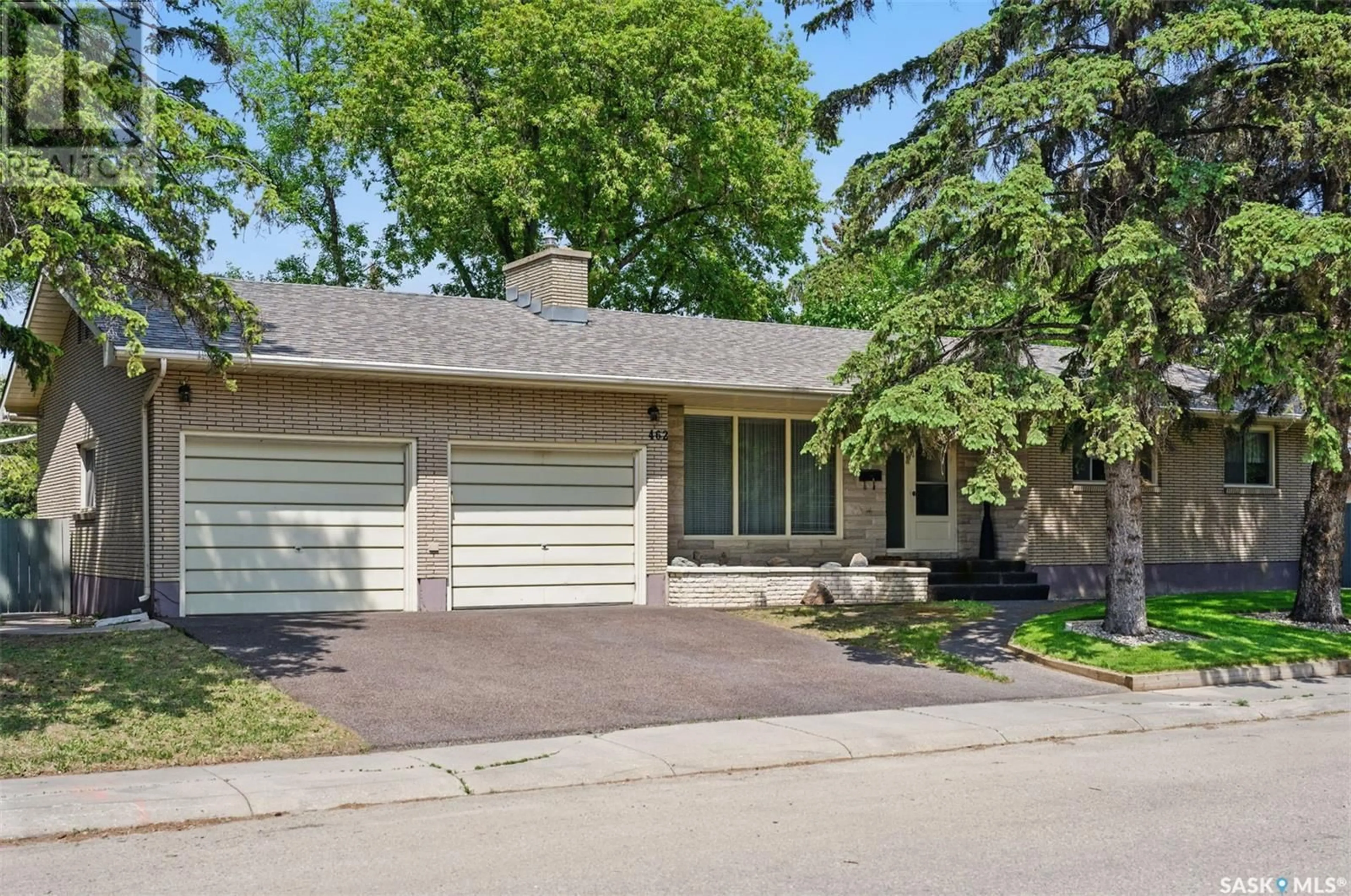 Home with brick exterior material, street for 462 BIRCH CRESCENT, Saskatoon Saskatchewan S7N2K1