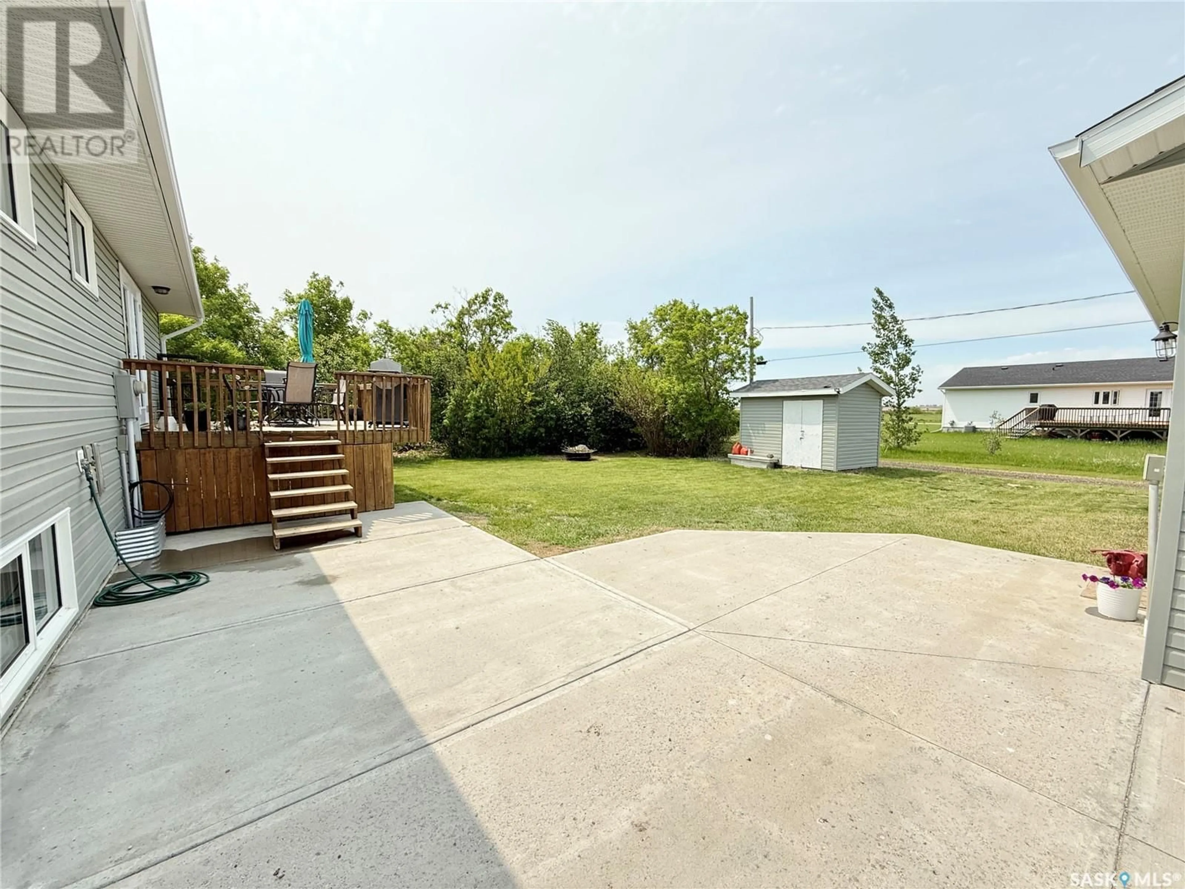 Patio, water/lake/river/ocean view for 303 HEWARD STREET, Griffin Saskatchewan S0C1G0