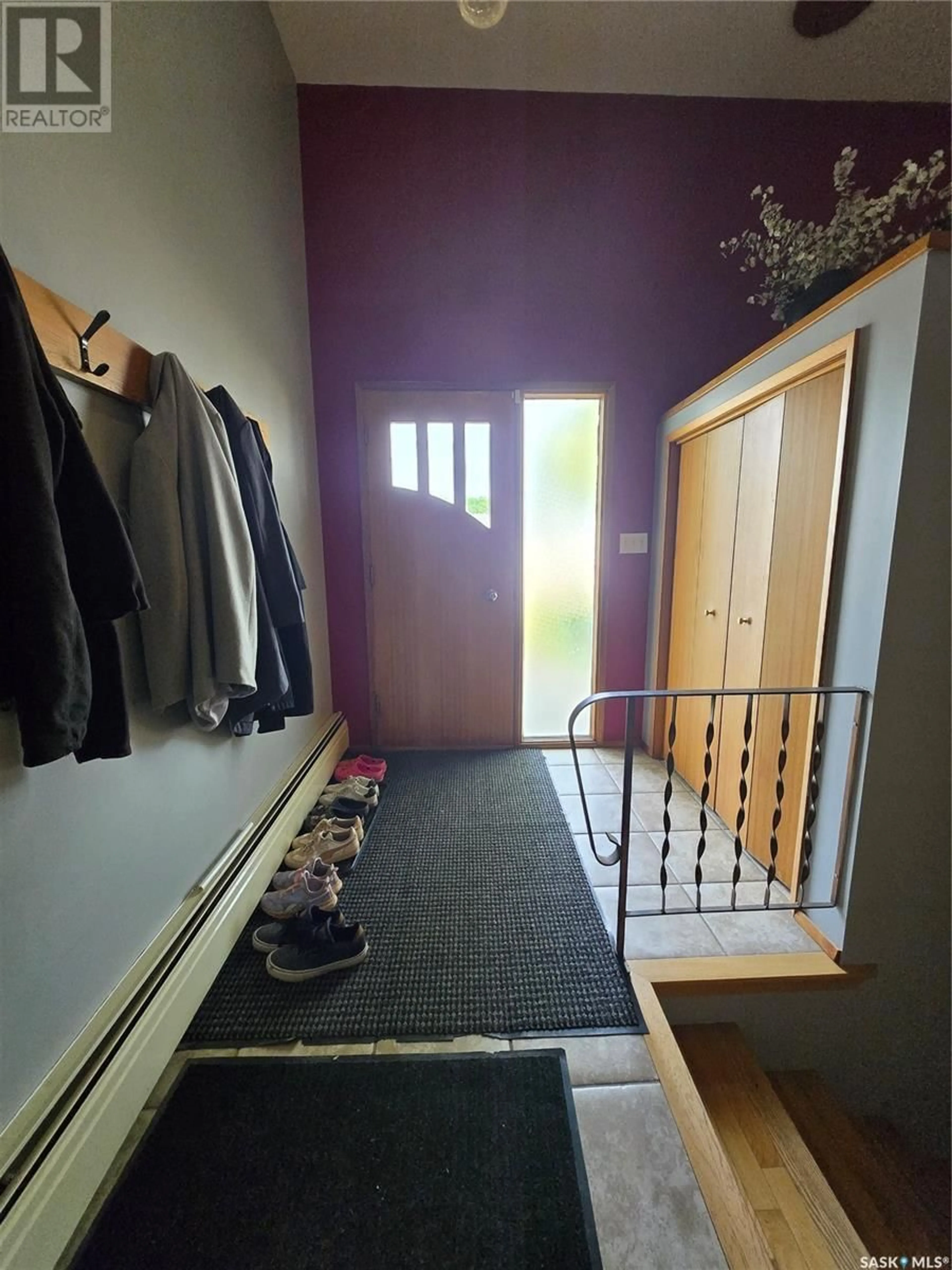 Indoor entryway for 2318 VICTORY ROAD, Estevan Saskatchewan S4A1Y4