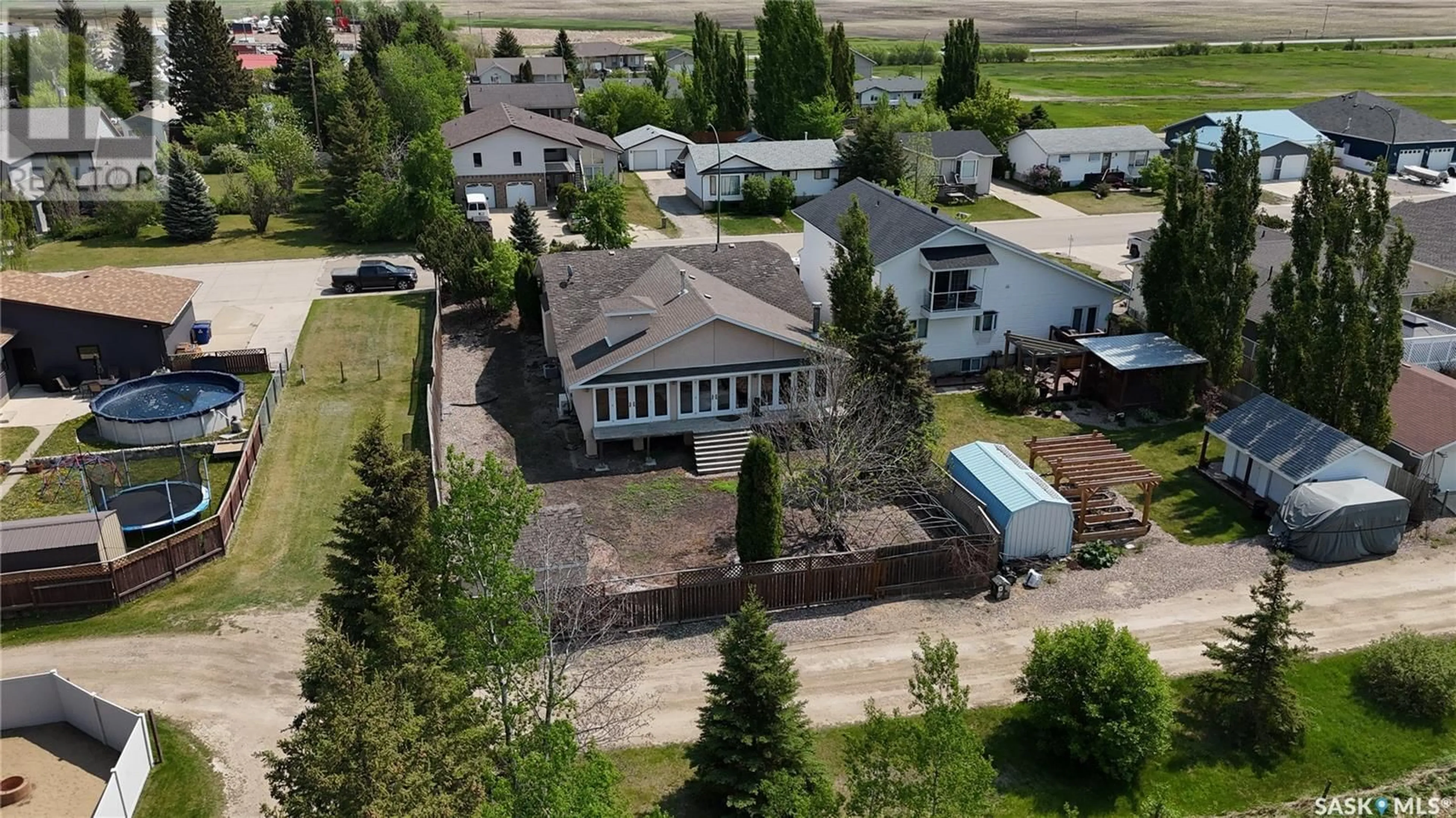 A pic from outside/outdoor area/front of a property/back of a property/a pic from drone, building for 616 3RD STREET, Spiritwood Saskatchewan S0J2M0