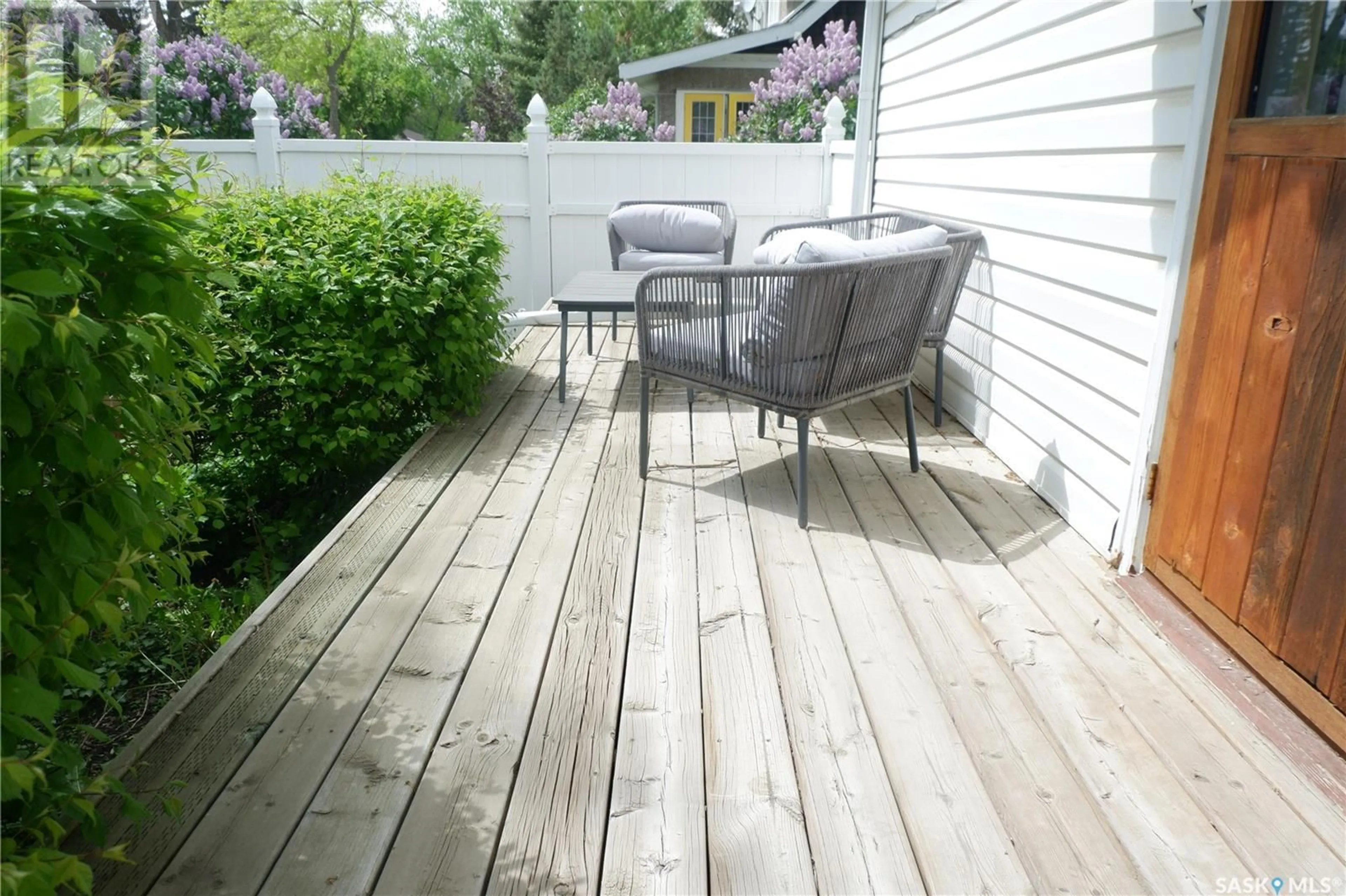 Patio, street for 114 5TH AVENUE, Assiniboia Saskatchewan S0H0B0
