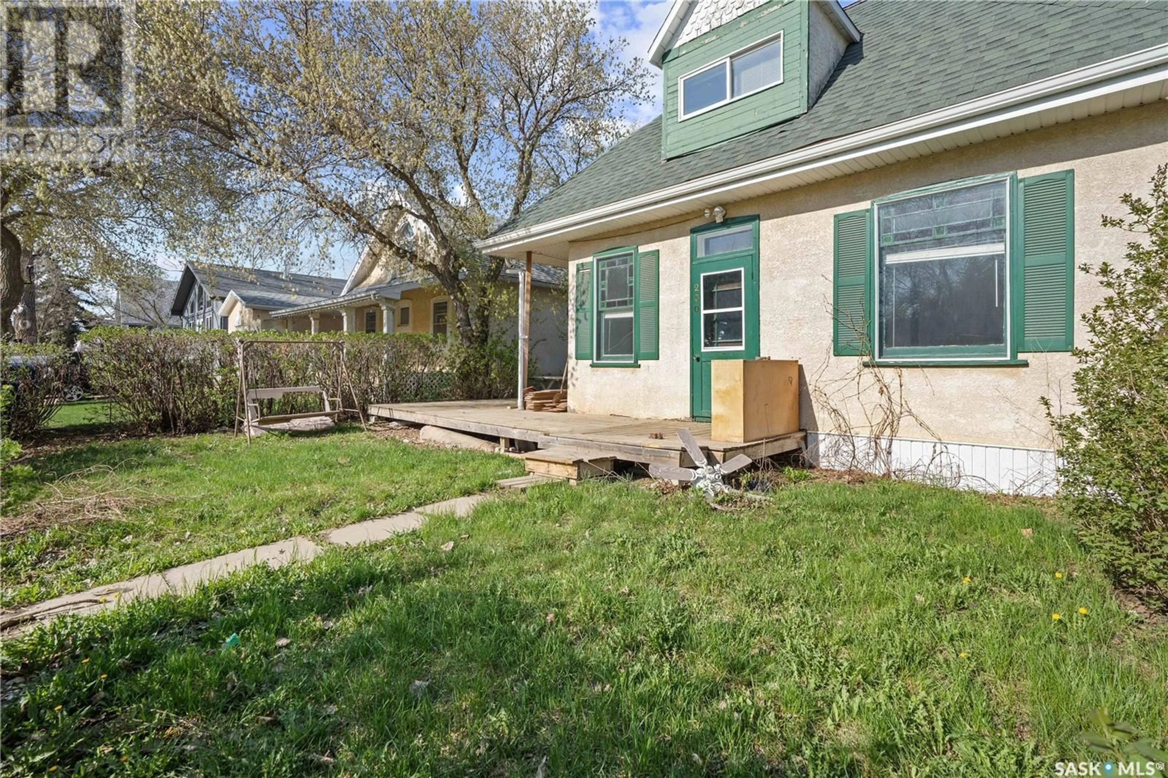 Patio, street for 200 BRUNSWICK STREET, Pense Saskatchewan S0G3W0