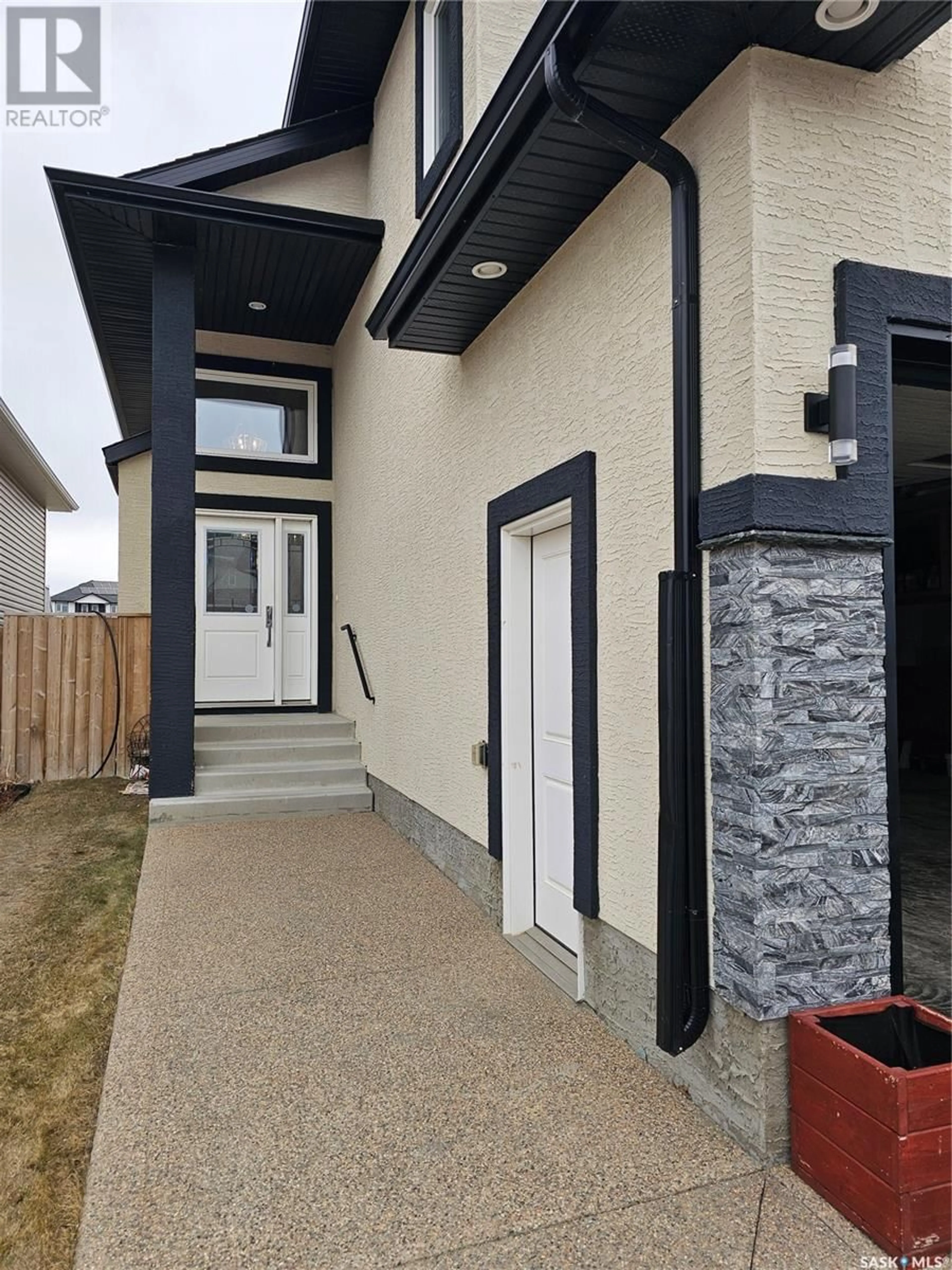 Unknown for 742 BOLSTAD TURN, Saskatoon Saskatchewan S7W0Y3