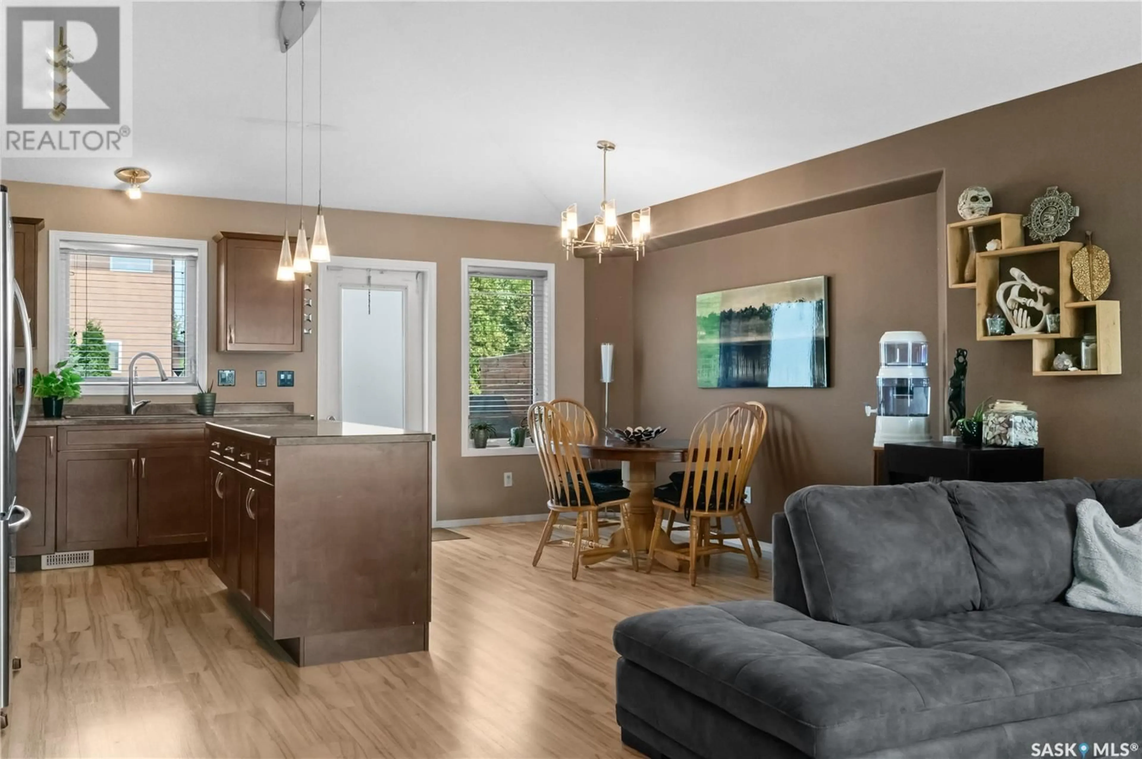 Open concept kitchen, unknown for 1530 SHEPHERD CRESCENT, Saskatoon Saskatchewan S7W0B5