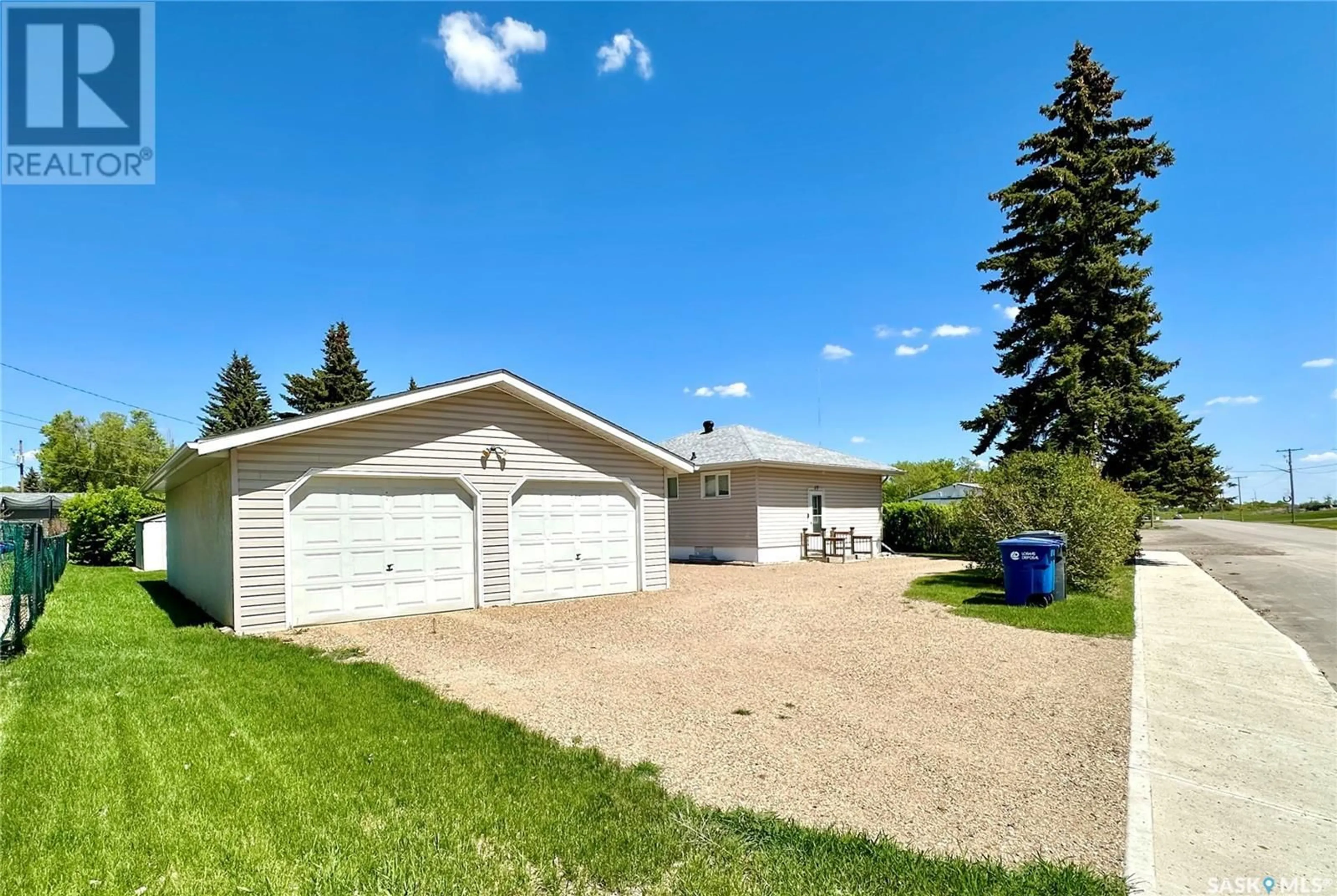Unknown for 17 NORTH PACIFIC AVENUE, Qu'Appelle Saskatchewan S0G4A0